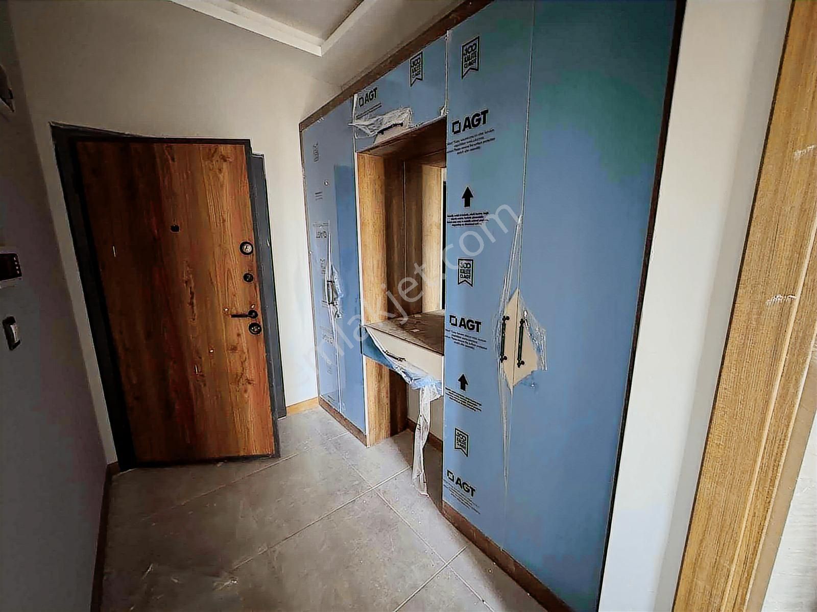 Yüreğirde Site İçerisinde Lüx 3+1 K.mutfak Satılık Daire - Görsel 14