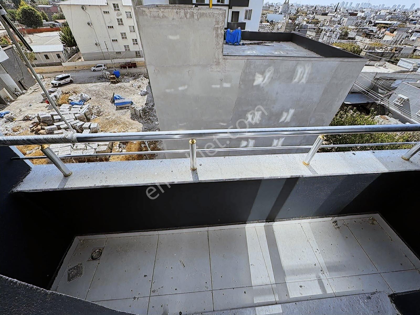 Yüreğirde Site İçerisinde Lüx 3+1 K.mutfak Satılık Daire - Görsel 6