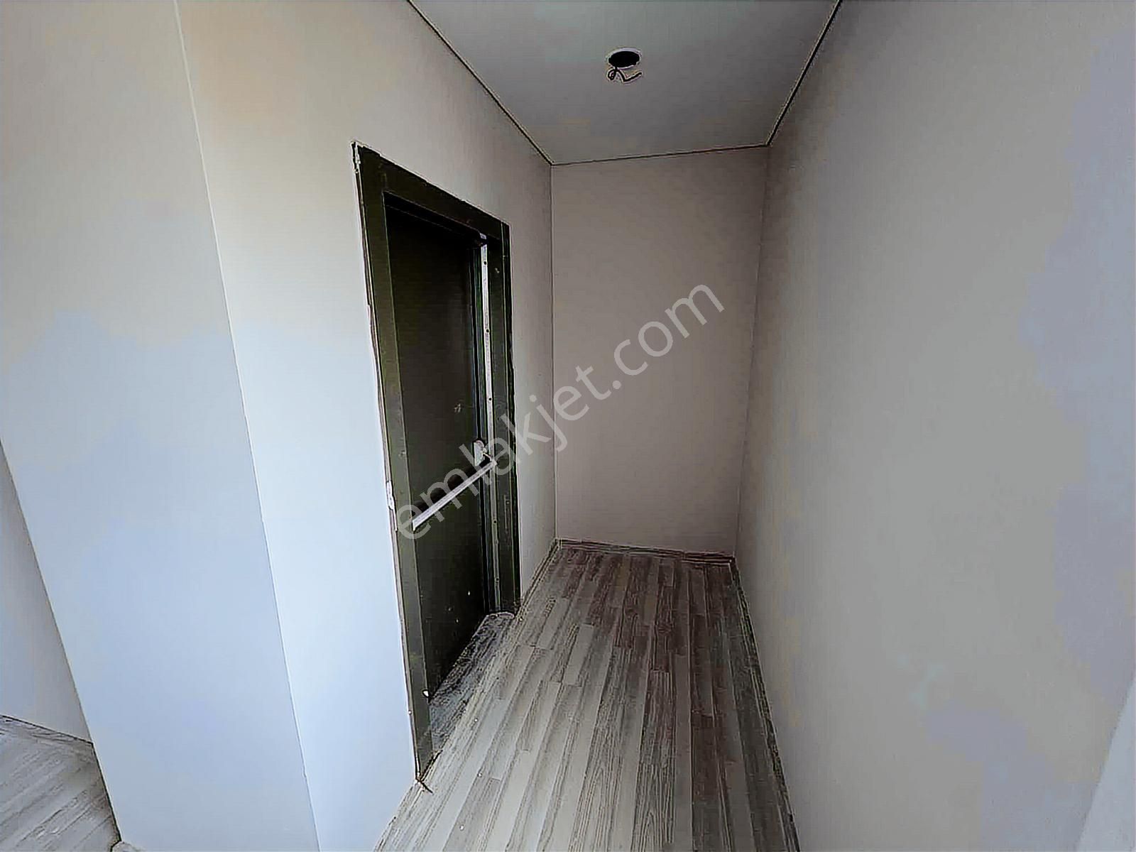 Çarkıparede Cadde Üzeri Merkezi Konum 3+1 Satılık Daire - Görsel 8