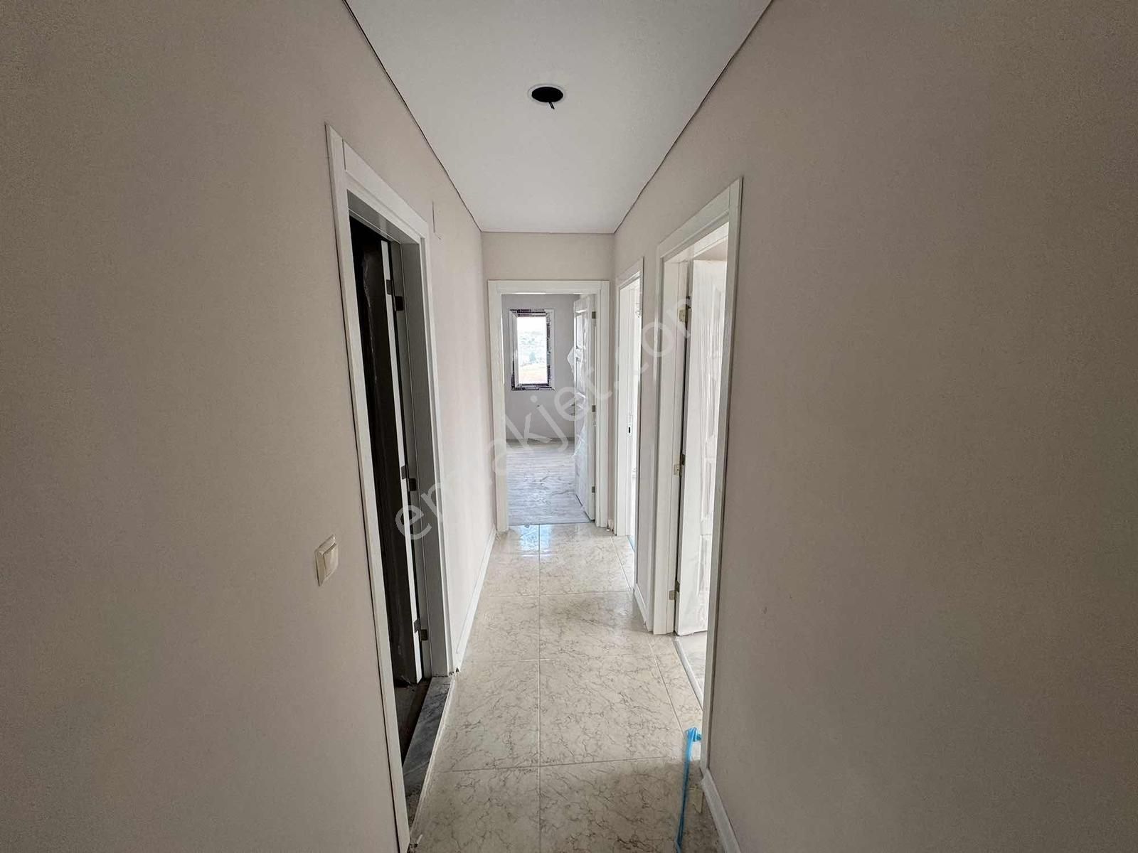 Çarkıparede Cadde Üzeri Merkezi Konum 3+1 Satılık Daire - Görsel 7