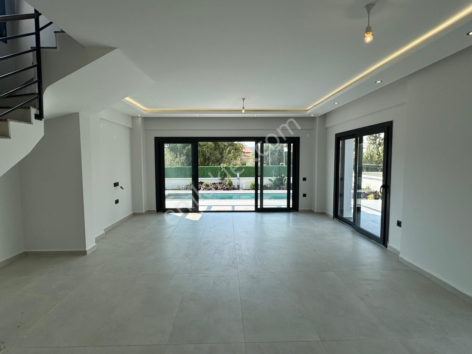 Hisarönü Merkezde 4+1 Sıfır Müstakil Villa | Özel Havuzlu - Görsel 17