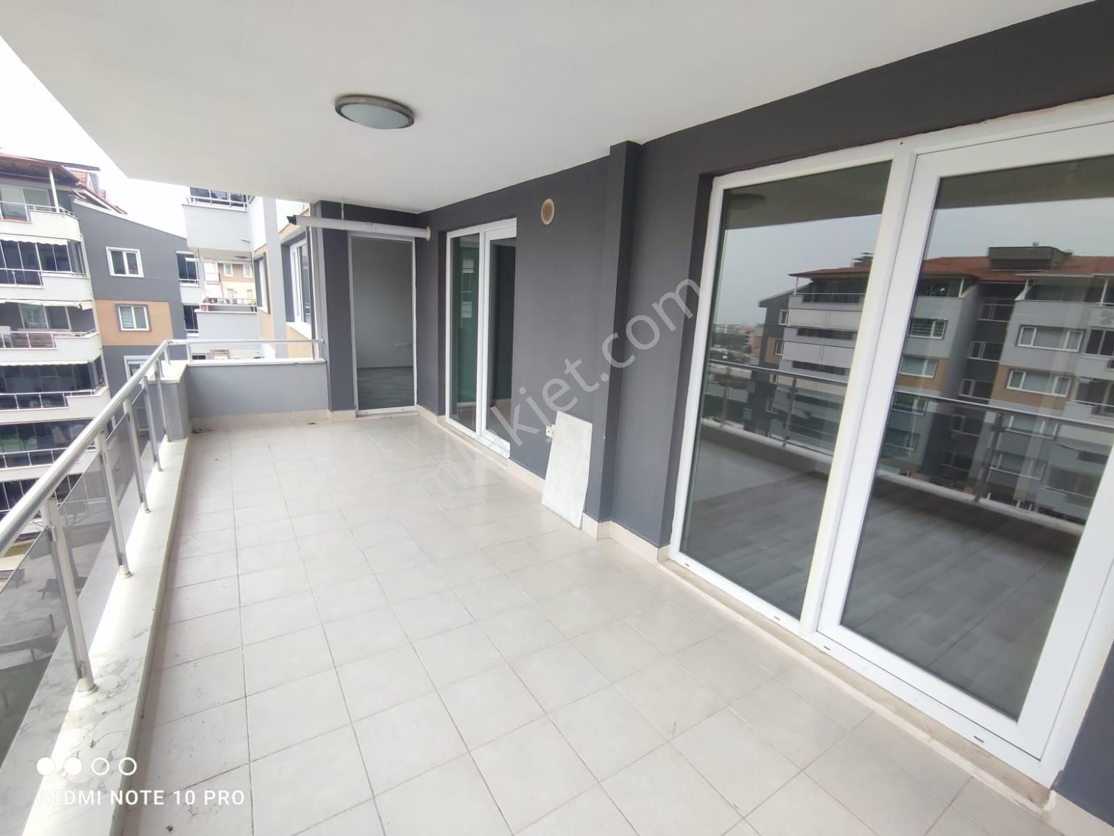 Site İçerisinde Havuzlu Güvenlikli 3+1 Kiralık Arakat Daire - Görsel 11