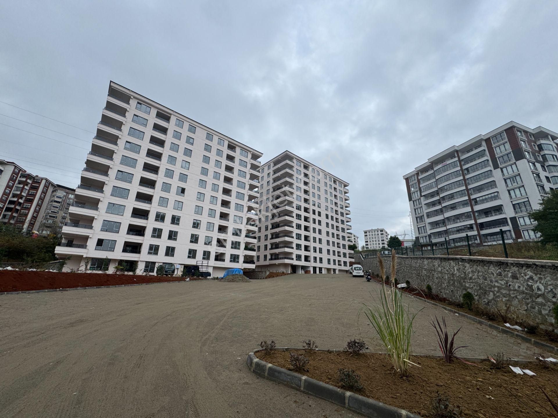 Trabzon Çukurçayır Mahallesi Ak Life 5 Ferah 3+1 Satılık Konut