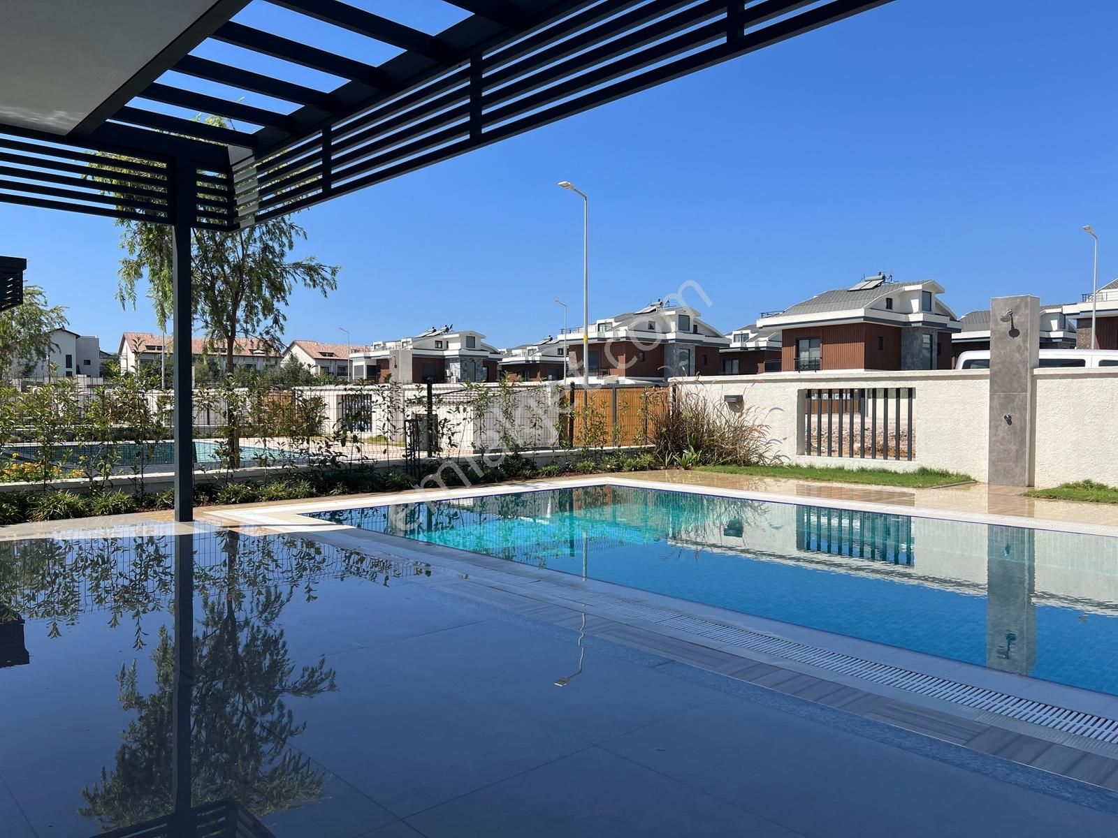 Akmaz Plajına 300m | Özel Havuzlu Sıfır Tripleks Villa | Fethiye - Görsel 28