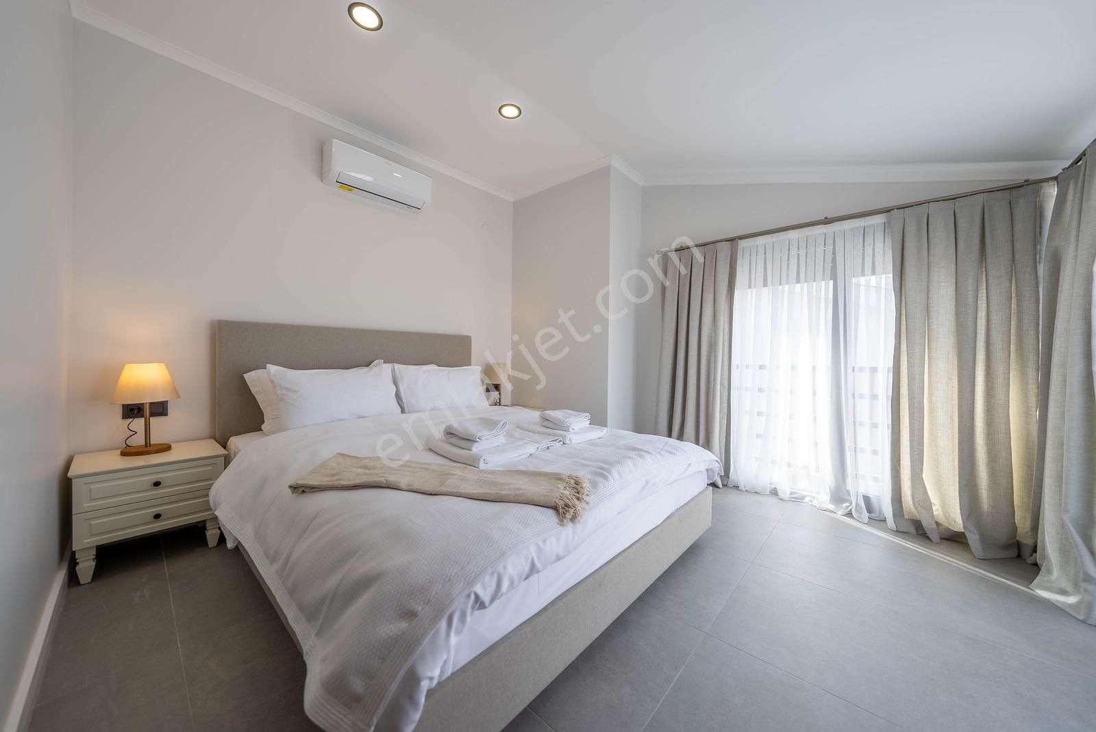 Akmaz Plajına 300m | Özel Havuzlu Sıfır Tripleks Villa | Fethiye - Görsel 17