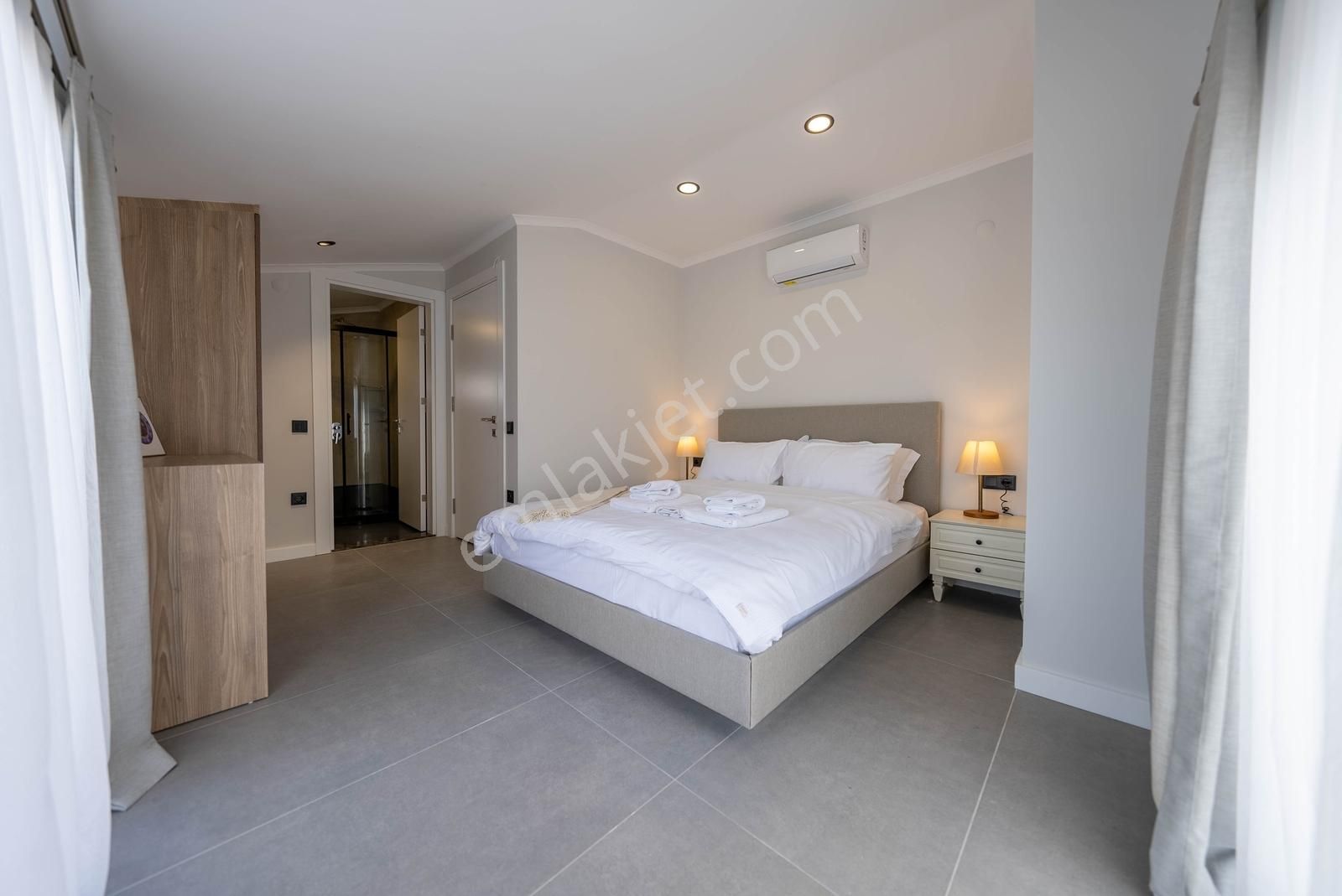 Akmaz Plajına 300m | Özel Havuzlu Sıfır Tripleks Villa | Fethiye - Görsel 30