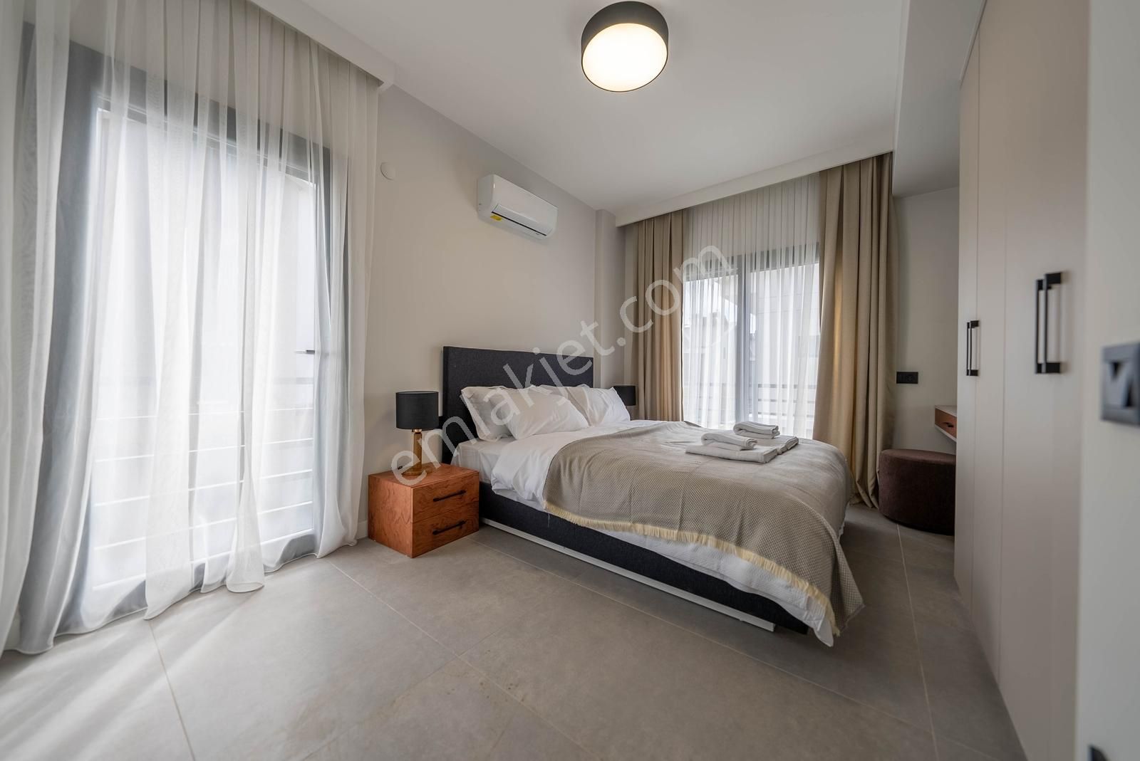 Akmaz Plajına 300m | Özel Havuzlu Sıfır Tripleks Villa | Fethiye - Görsel 11