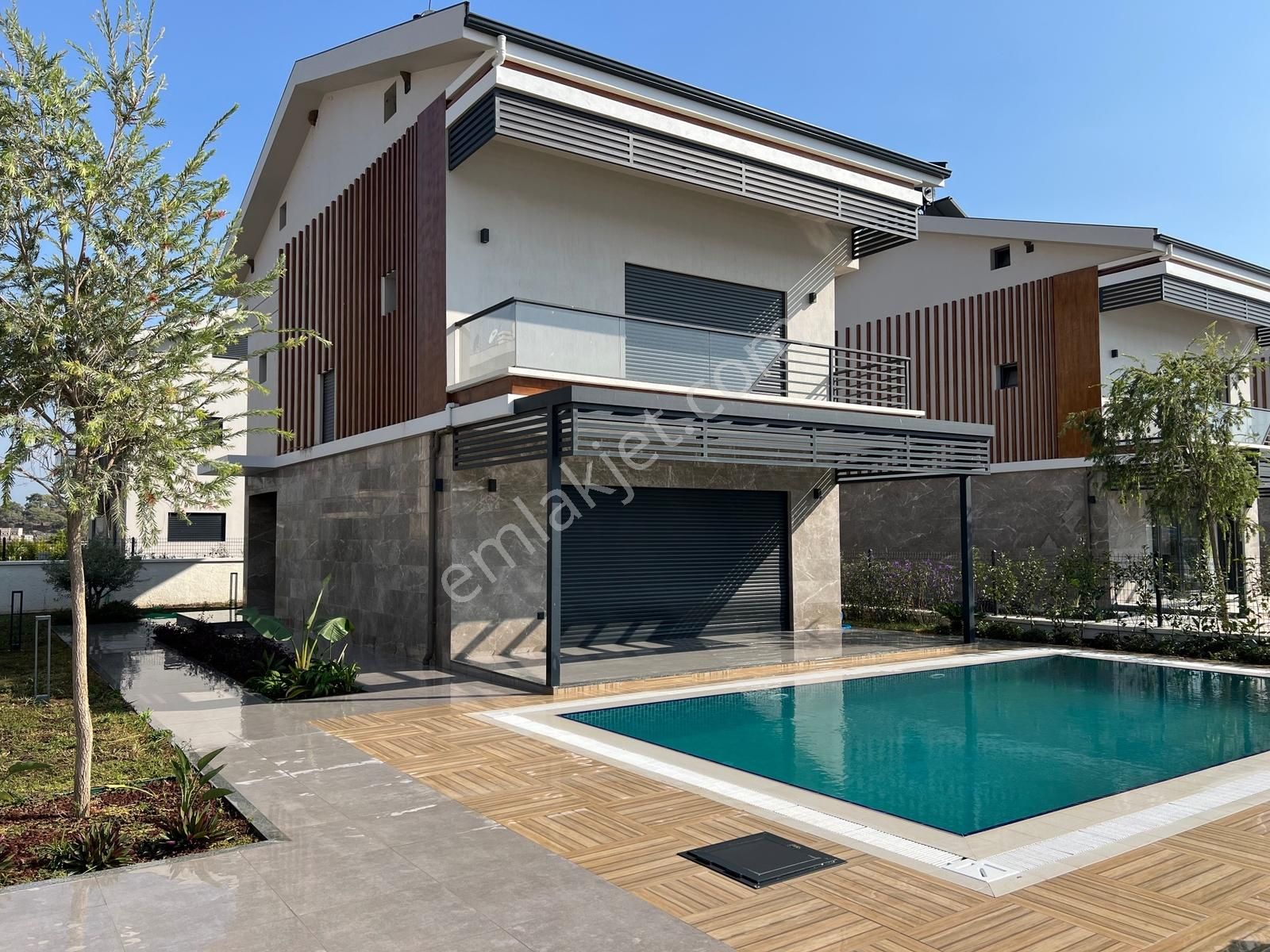 Akmaz Plajına 300m | Özel Havuzlu Sıfır Tripleks Villa | Fethiye - Görsel 24