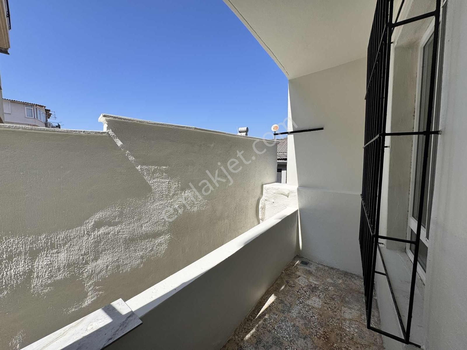 Kesikkapı'da Kiralık Ara Kat 3+1 Daire - Görsel 11