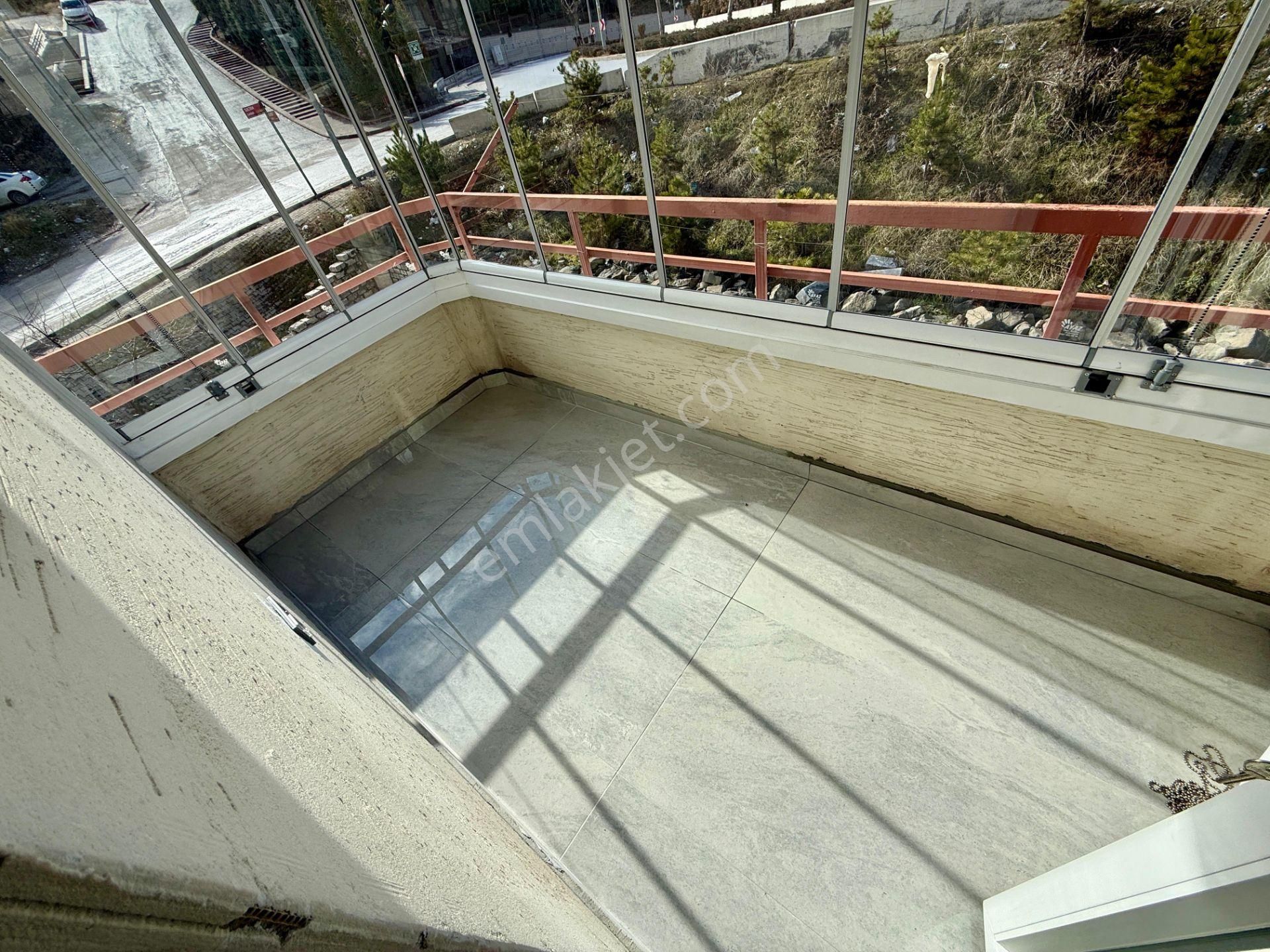 Kalecik Emlak'tan Merkezde Full Yapılı Ara Kat Tam Güney Cephe 3+1 - Görsel 24