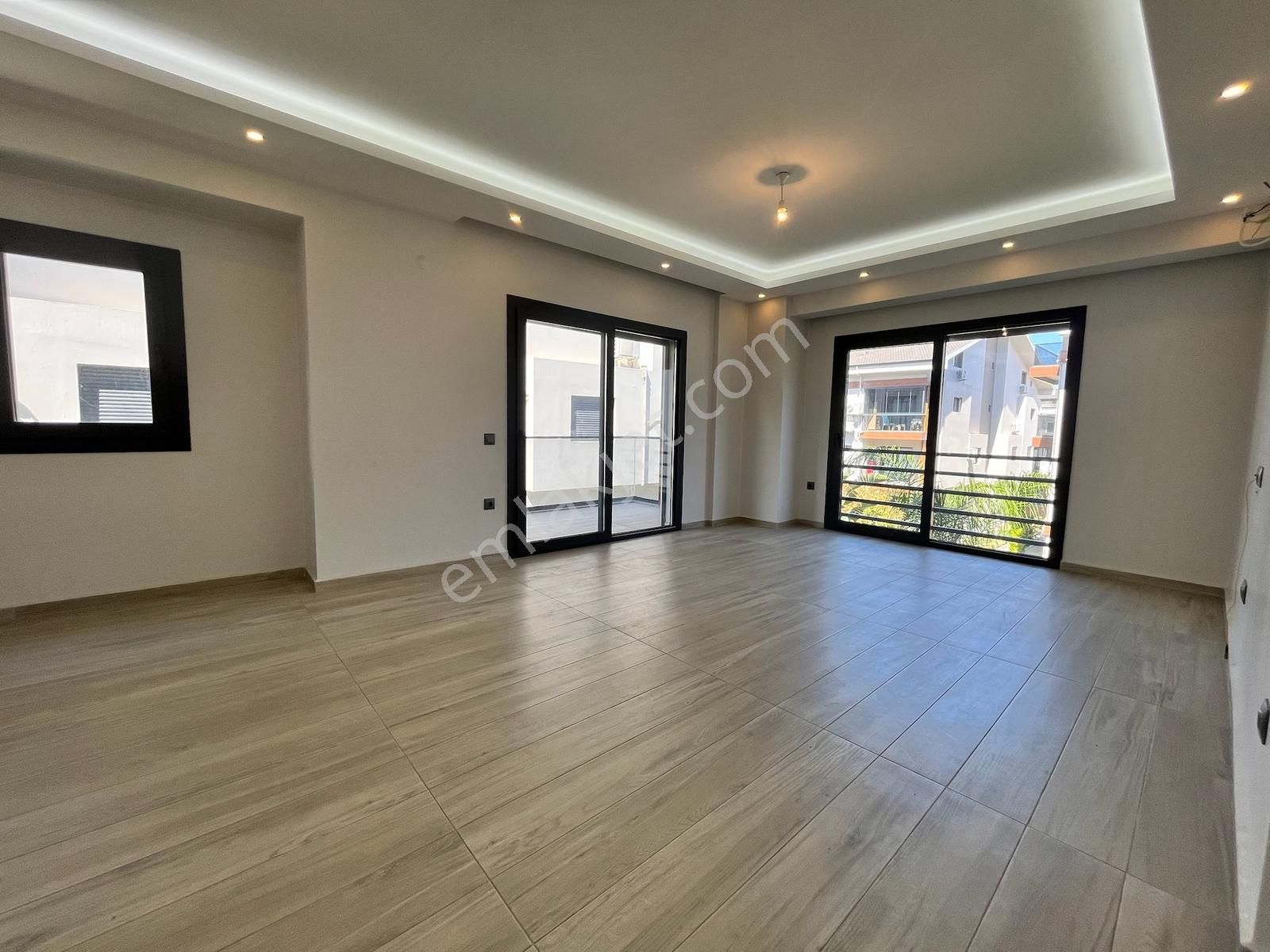 Taşyaka Körfez Meydan Konutları'nda Ara Kat 2+1 Kiralık Daire - Görsel 34