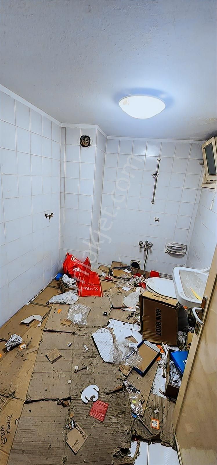 İzmir Karşıyaka Çarşıda Satılık3+1 Daire - Görsel 3