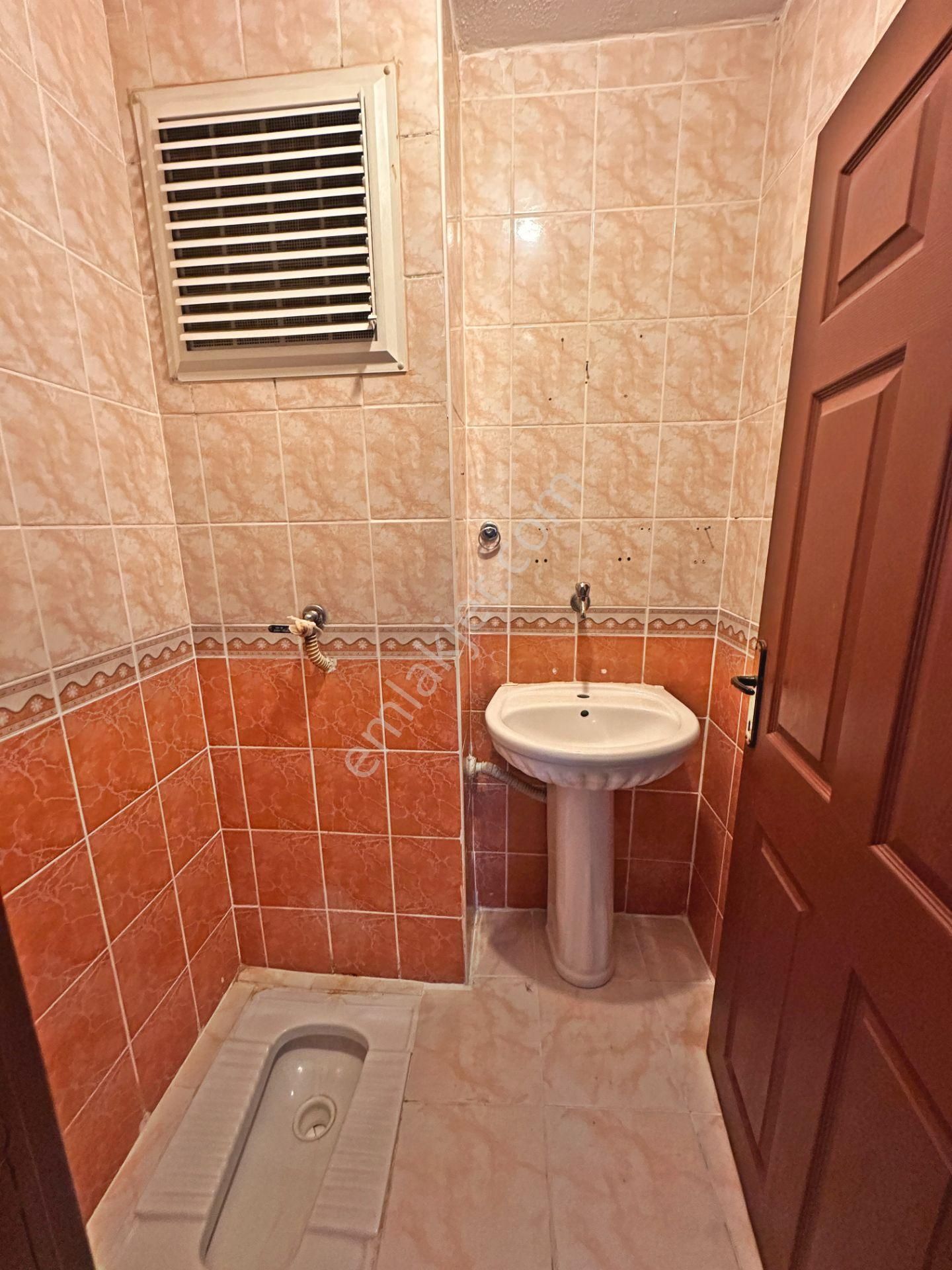 Mamak Belediye Yakınında Ara Katta Ön Cephede 3+1 Kiralık Daire - Görsel 14