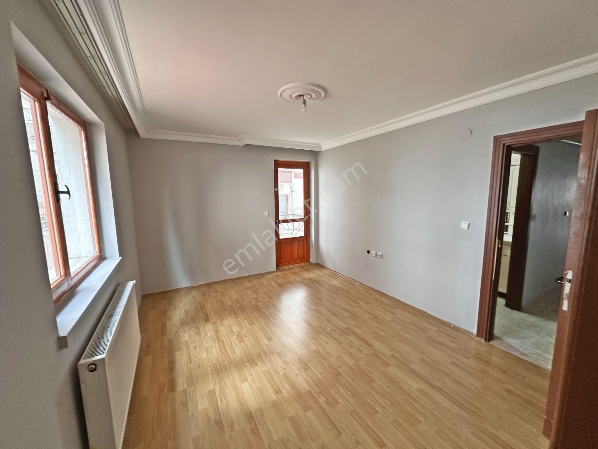 Mamak Belediye Yakınında Ara Katta Ön Cephede 3+1 Kiralık Daire - Görsel 20