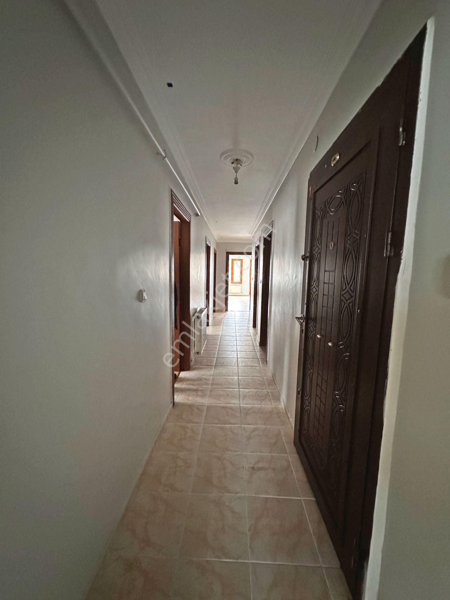 Mamak Belediye Yakınında Ara Katta Ön Cephede 3+1 Kiralık Daire - Görsel 24