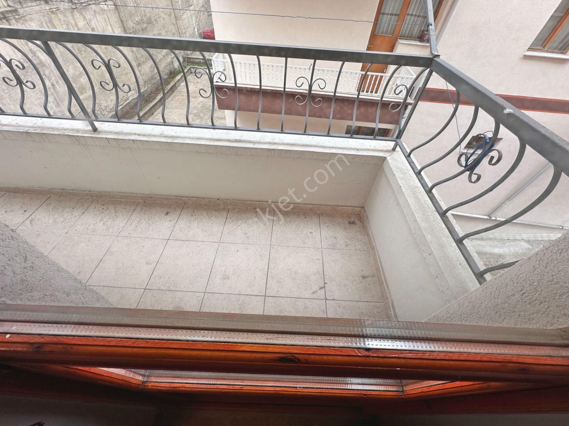 Mamak Belediye Yakınında Ara Katta Ön Cephede 3+1 Kiralık Daire - Görsel 22