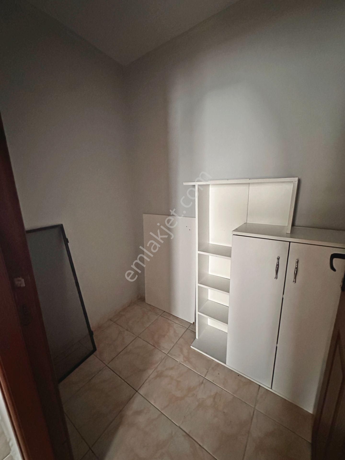 Mamak Belediye Yakınında Ara Katta Ön Cephede 3+1 Kiralık Daire - Görsel 13