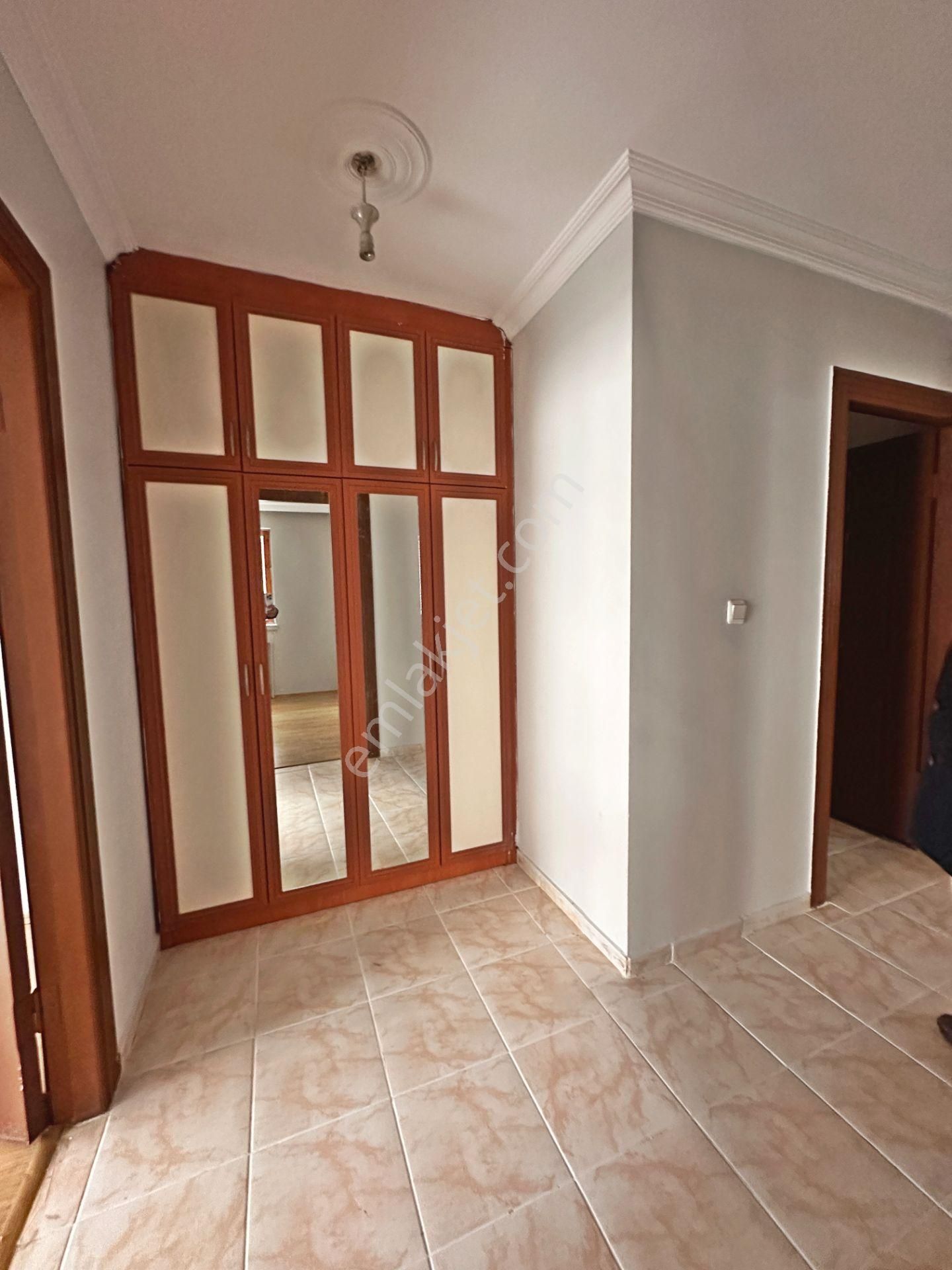 Mamak Belediye Yakınında Ara Katta Ön Cephede 3+1 Kiralık Daire - Görsel 25