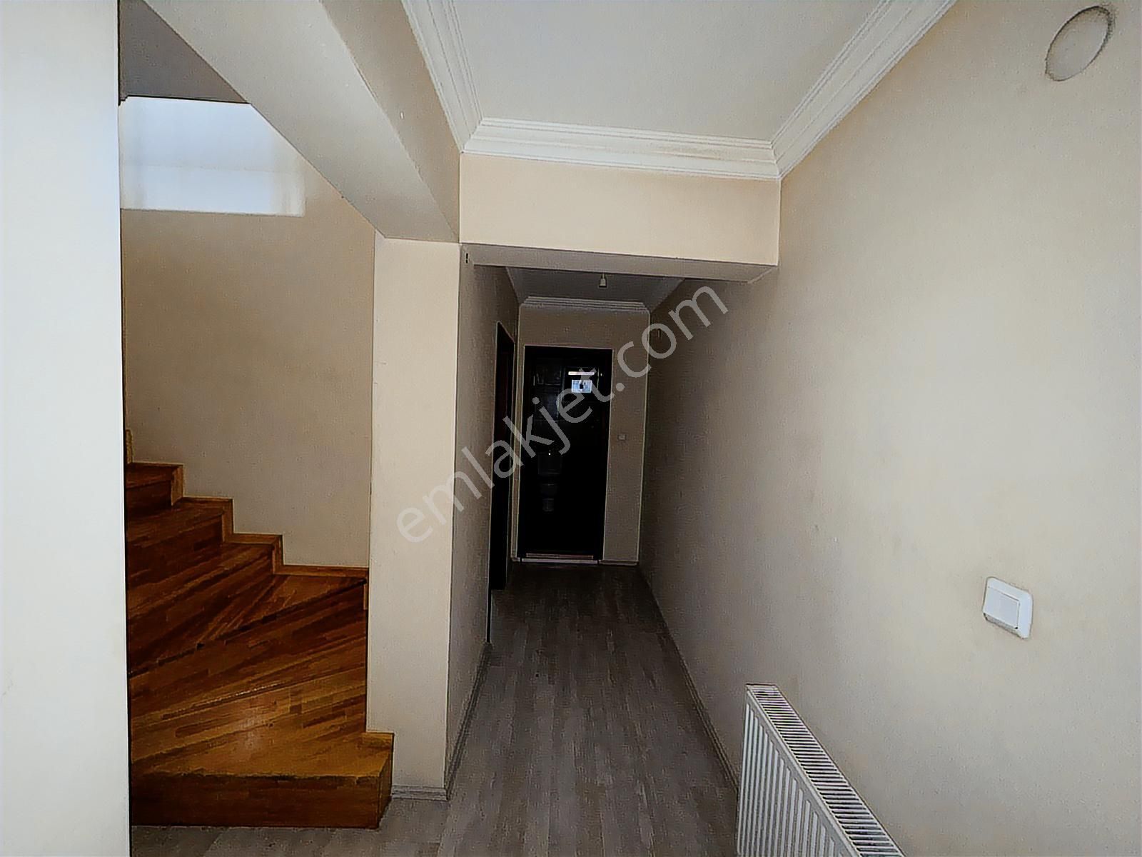 Bursa Karamazak'ta Geniş 4+1 Bahçe Dubleks 170m² Ferah Alan - Görsel 3