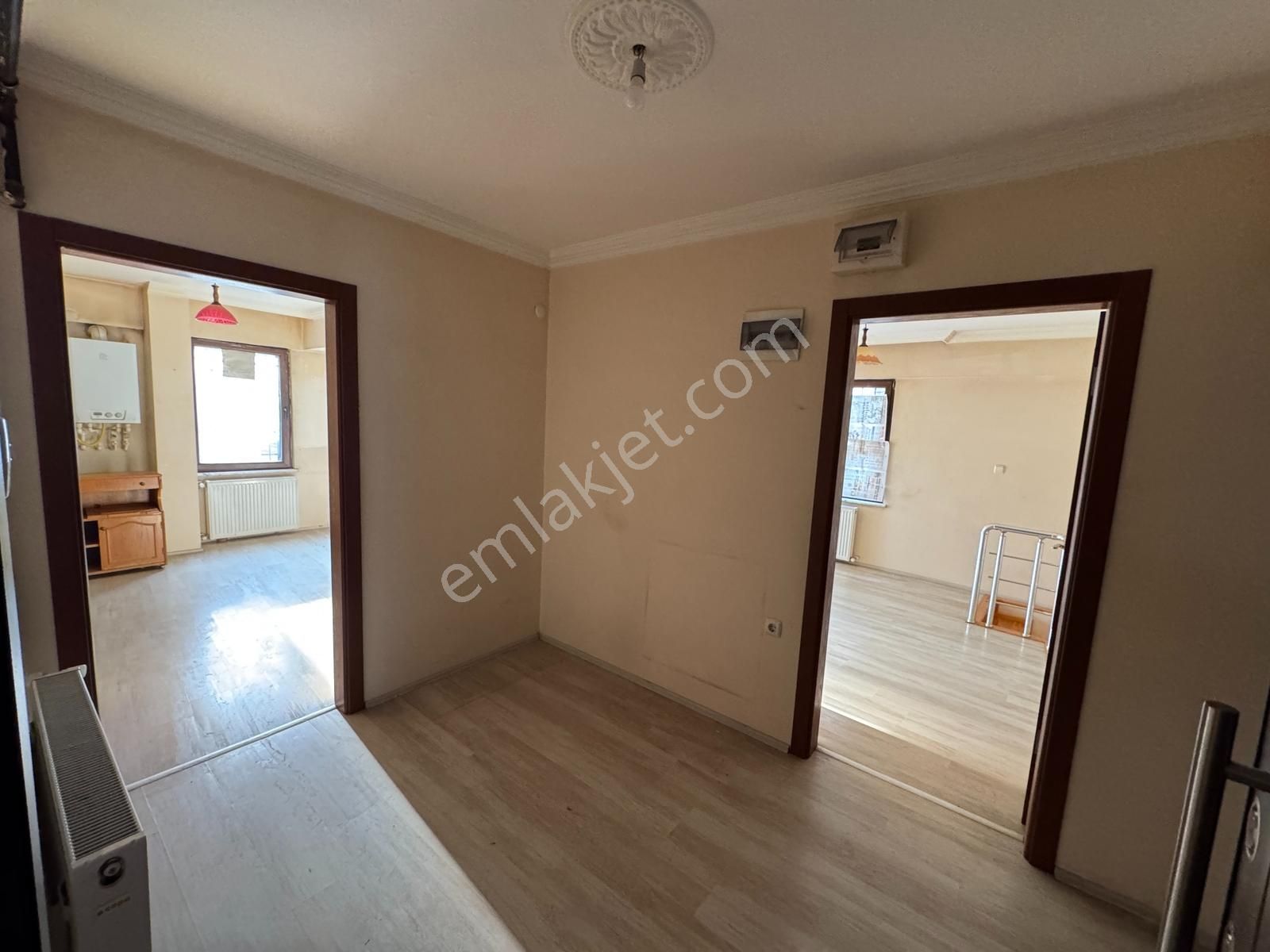 Bursa Karamazak'ta Geniş 4+1 Bahçe Dubleks 170m² Ferah Alan - Görsel 23