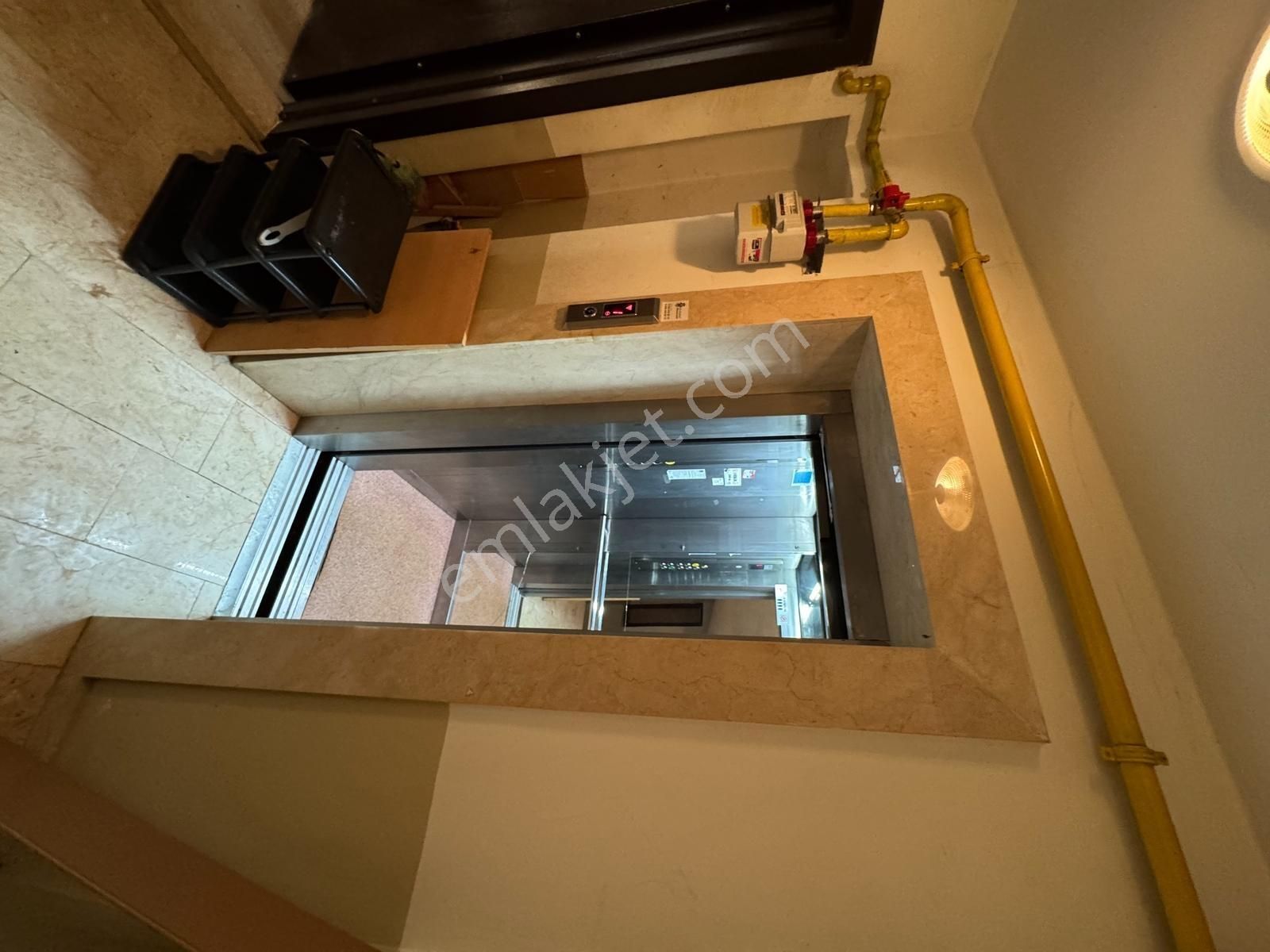Bursa Karamazak'ta Geniş 4+1 Bahçe Dubleks 170m² Ferah Alan - Görsel 2