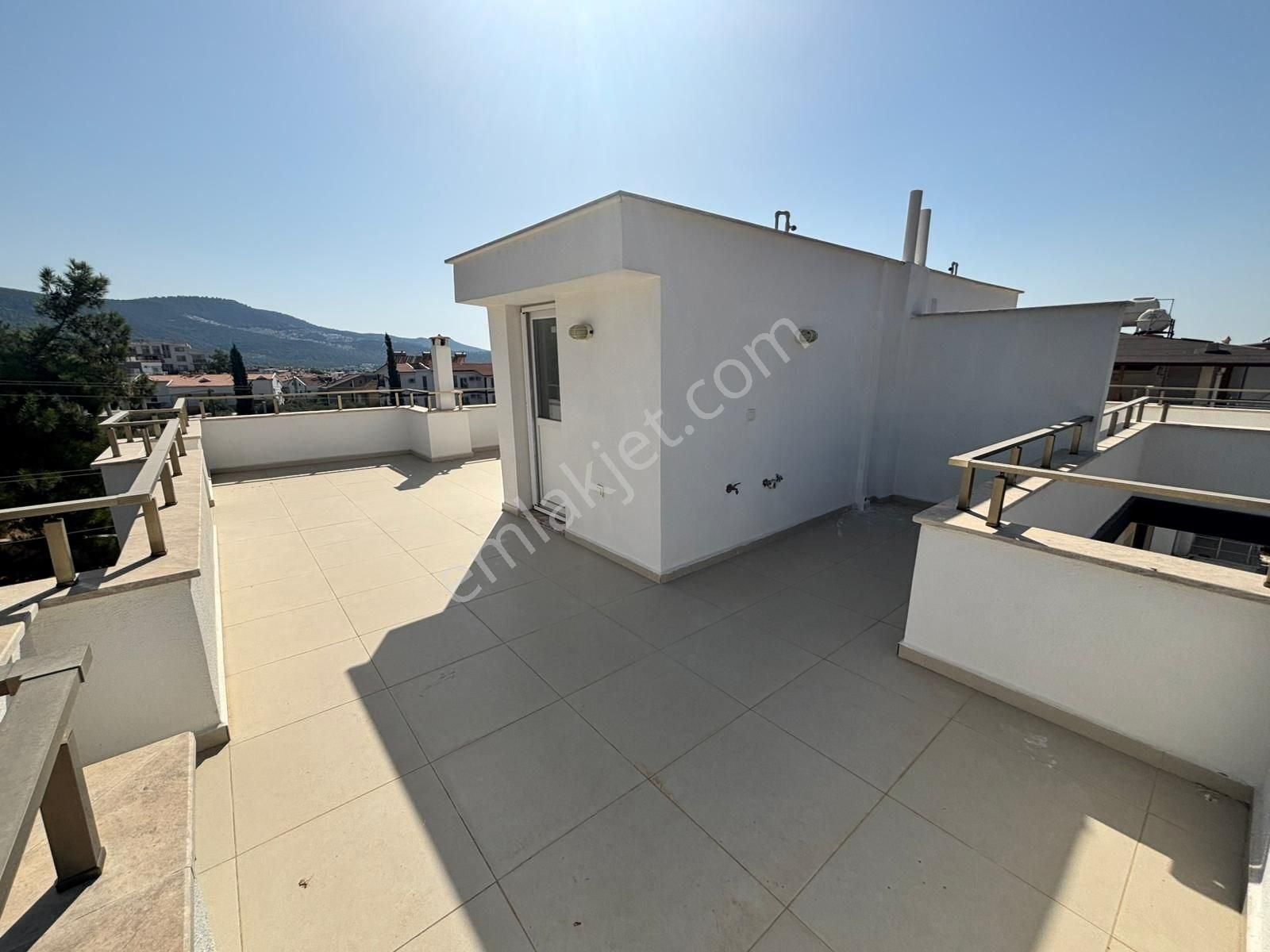 Deniz Manzaralı Sıfır Villa - Görsel 18