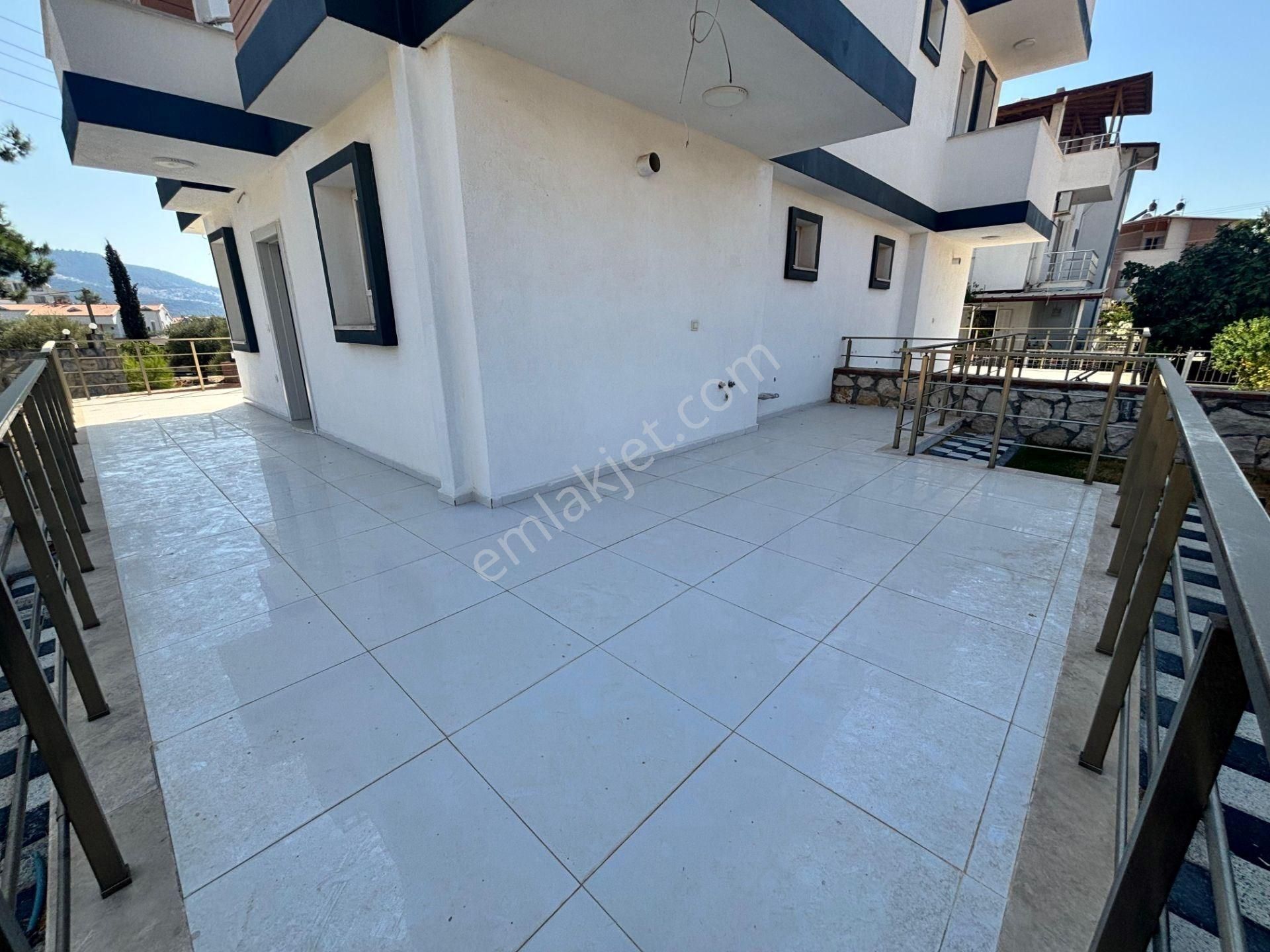 Deniz Manzaralı Sıfır Villa - Görsel 19