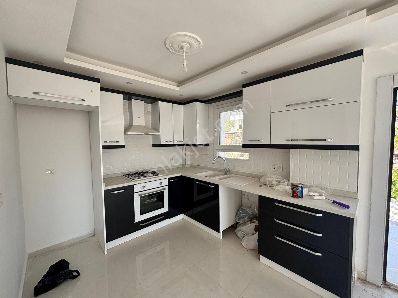 Deniz Manzaralı Sıfır Villa - Görsel 7