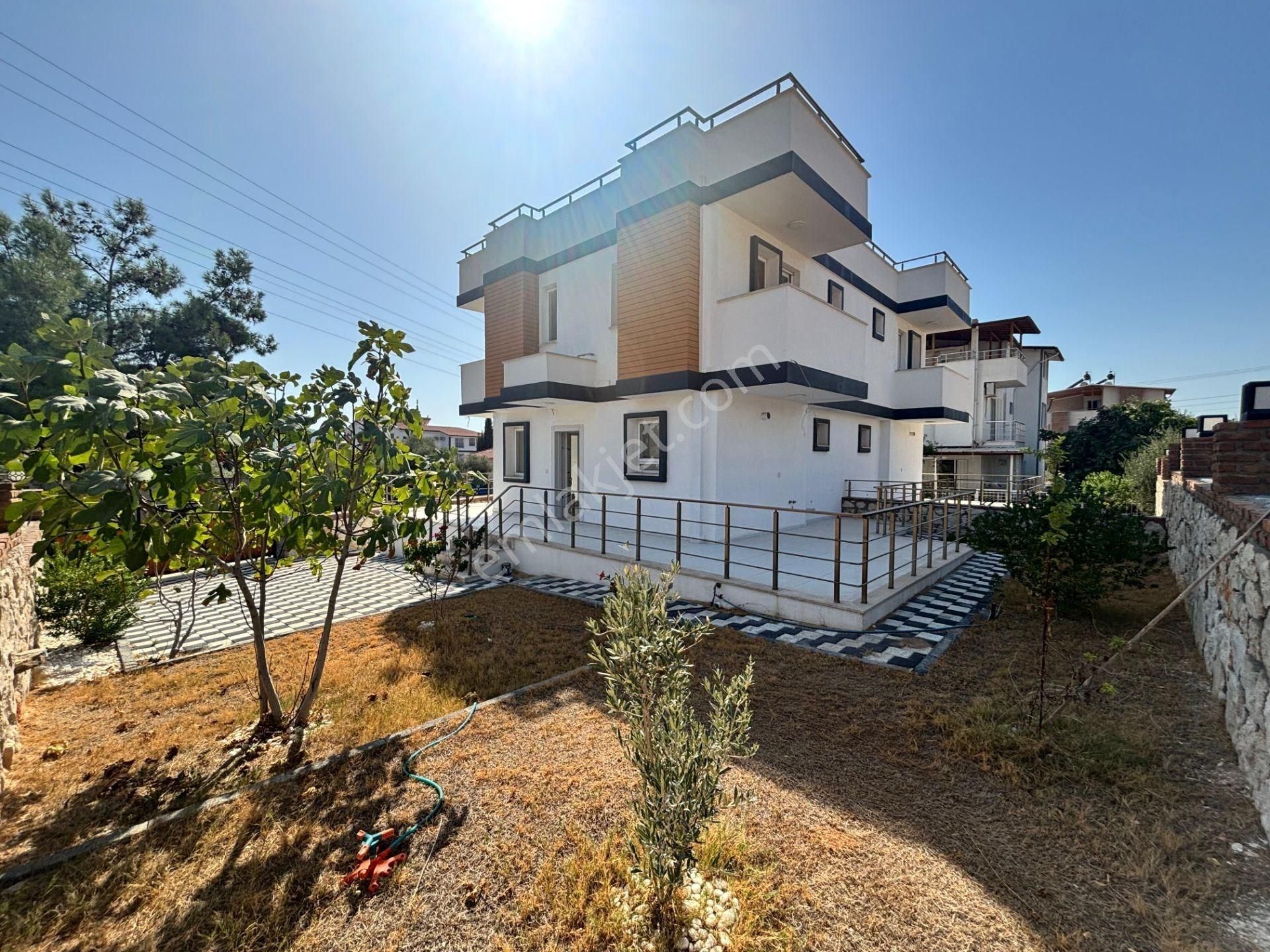 Deniz Manzaralı Sıfır Villa