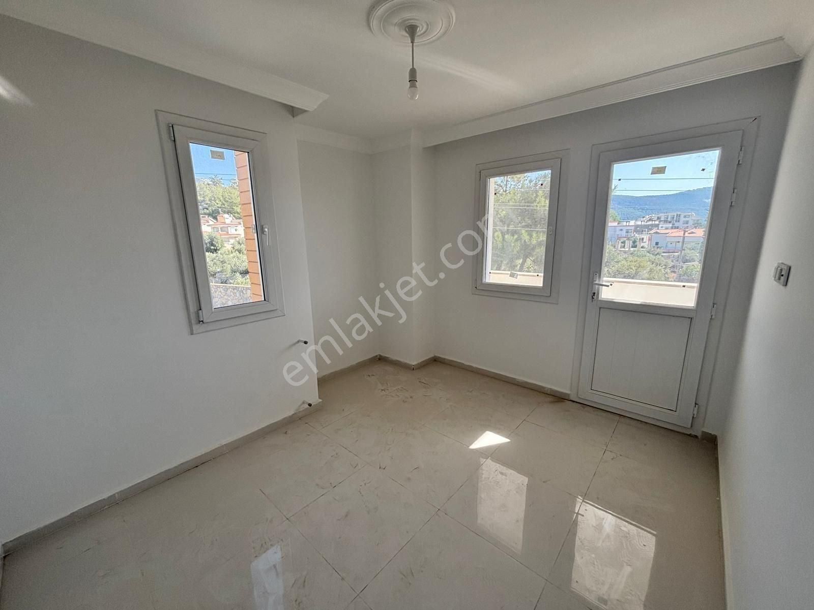 Deniz Manzaralı Sıfır Villa - Görsel 11