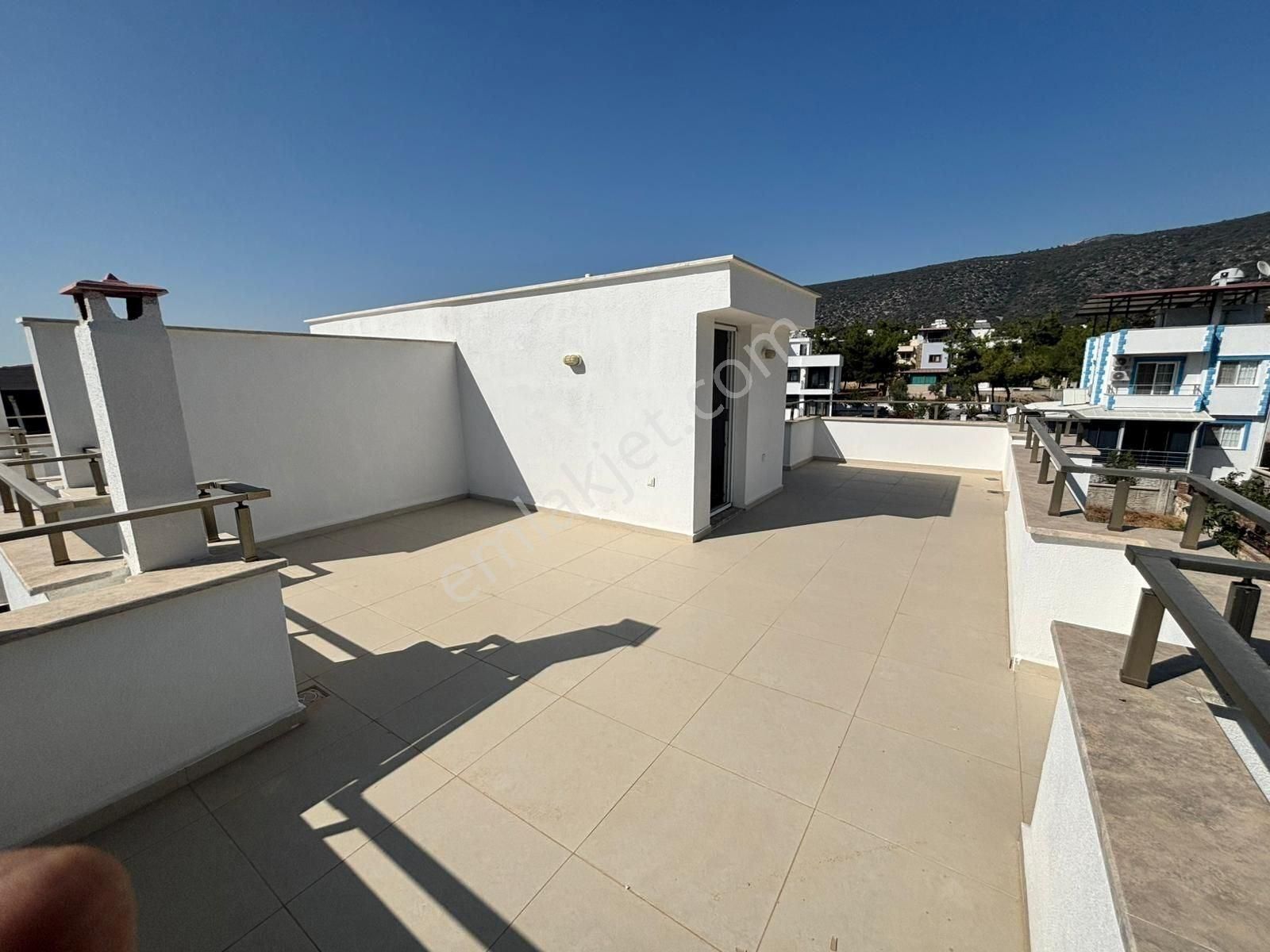 Deniz Manzaralı Sıfır Villa - Görsel 17