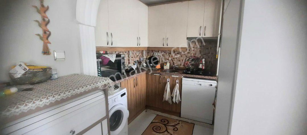 Setbaşıüstü Sakaldökende 2+1.95m.2.kat.kombili Bakımlı Daire - Görsel 22