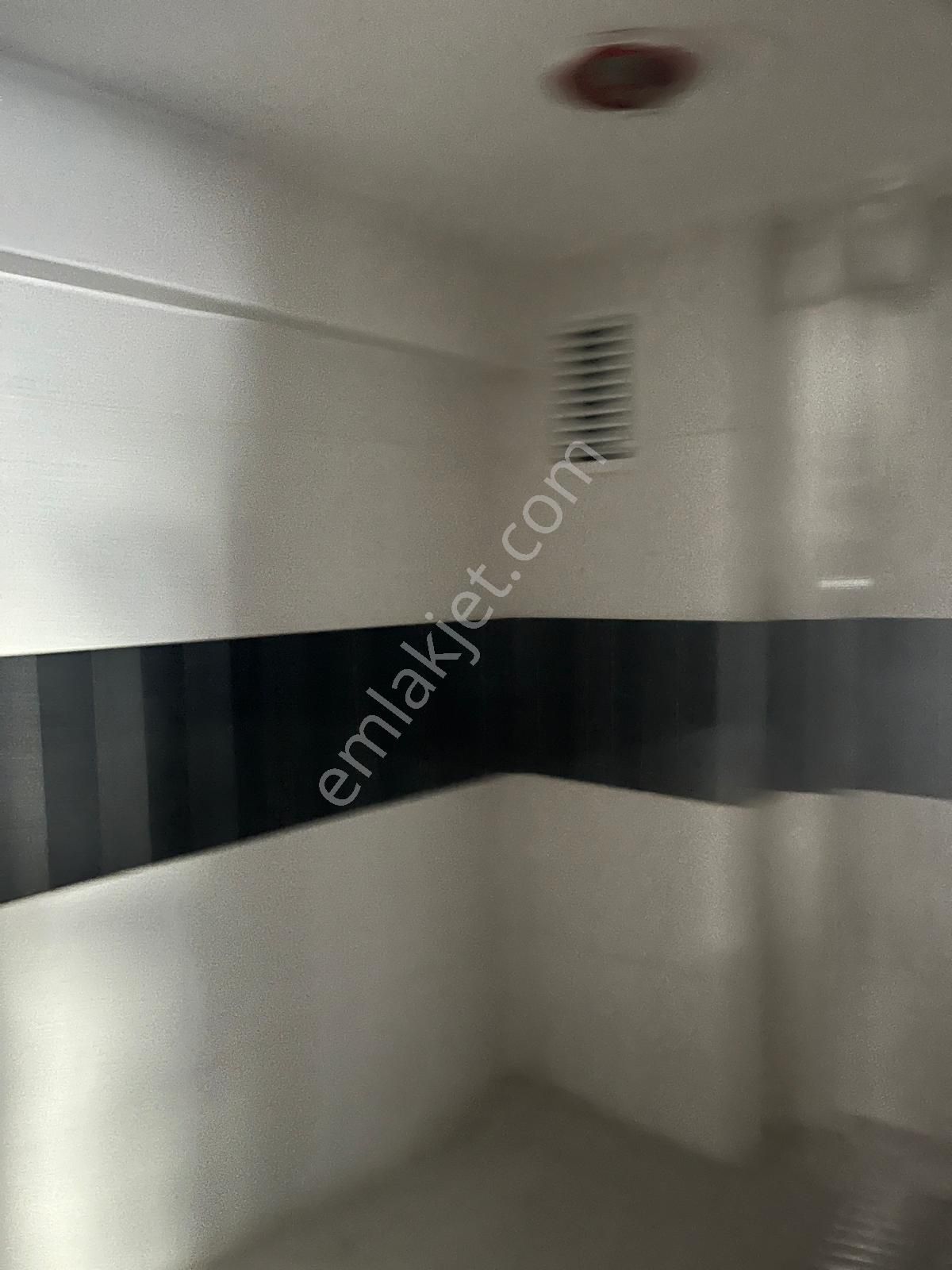 Alsancak Mahallesinde Ara Kat 3+1 Asansörlü Kiralık Daire - Görsel 9