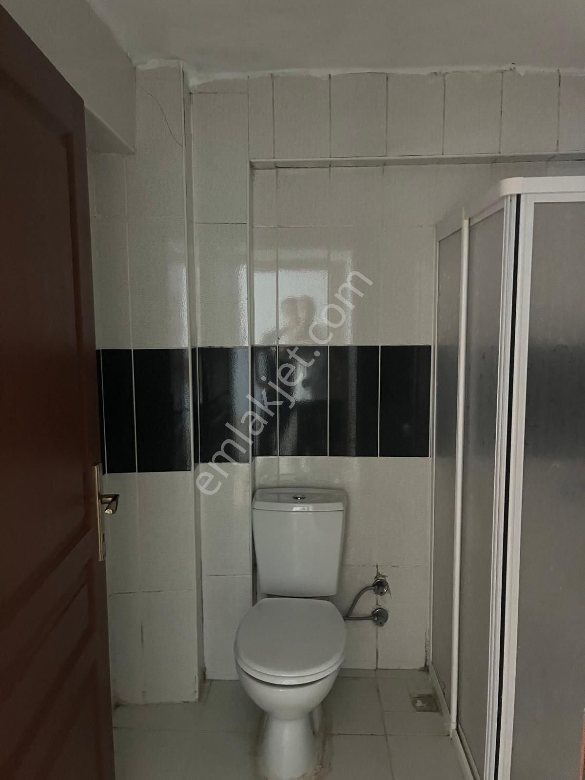 Alsancak Mahallesinde Ara Kat 3+1 Asansörlü Kiralık Daire - Görsel 14
