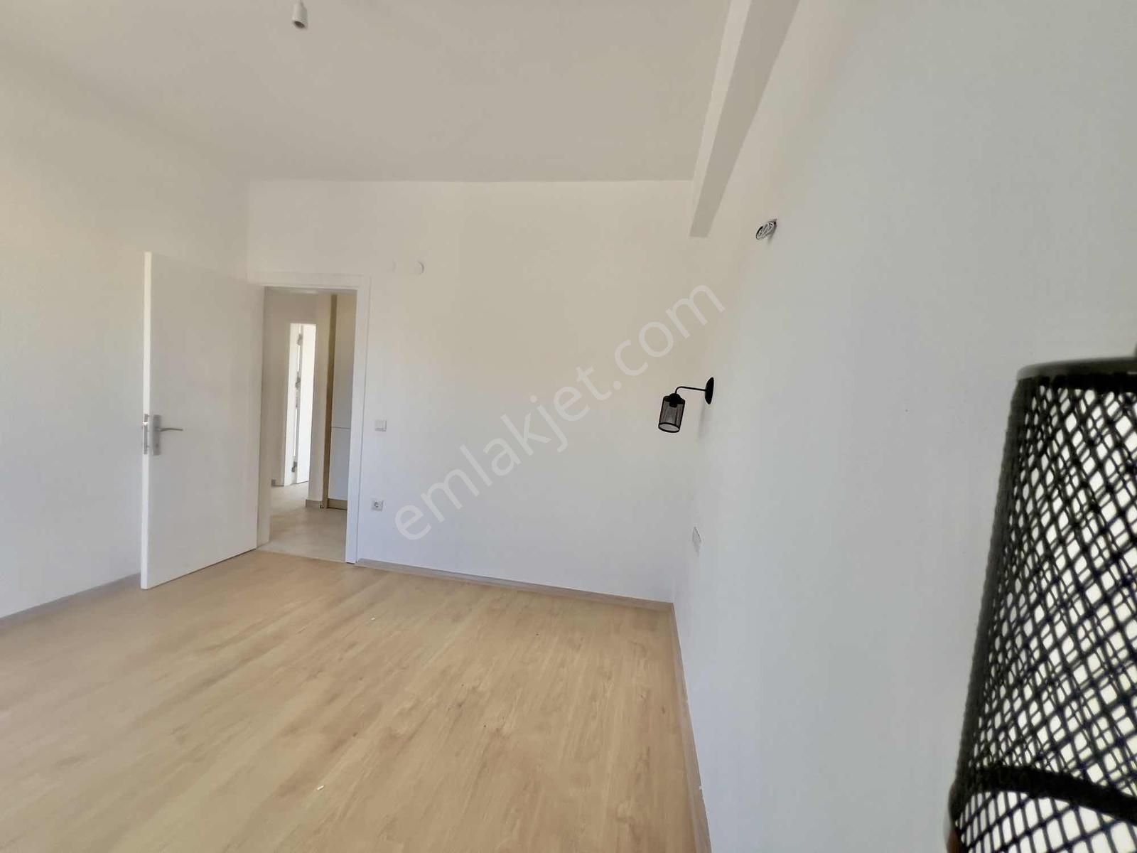 Kaş Çukurbağ Giriş Te 2+1 Üst Kat Daire Mega İnş. Eml. Ltd Şti - Görsel 16