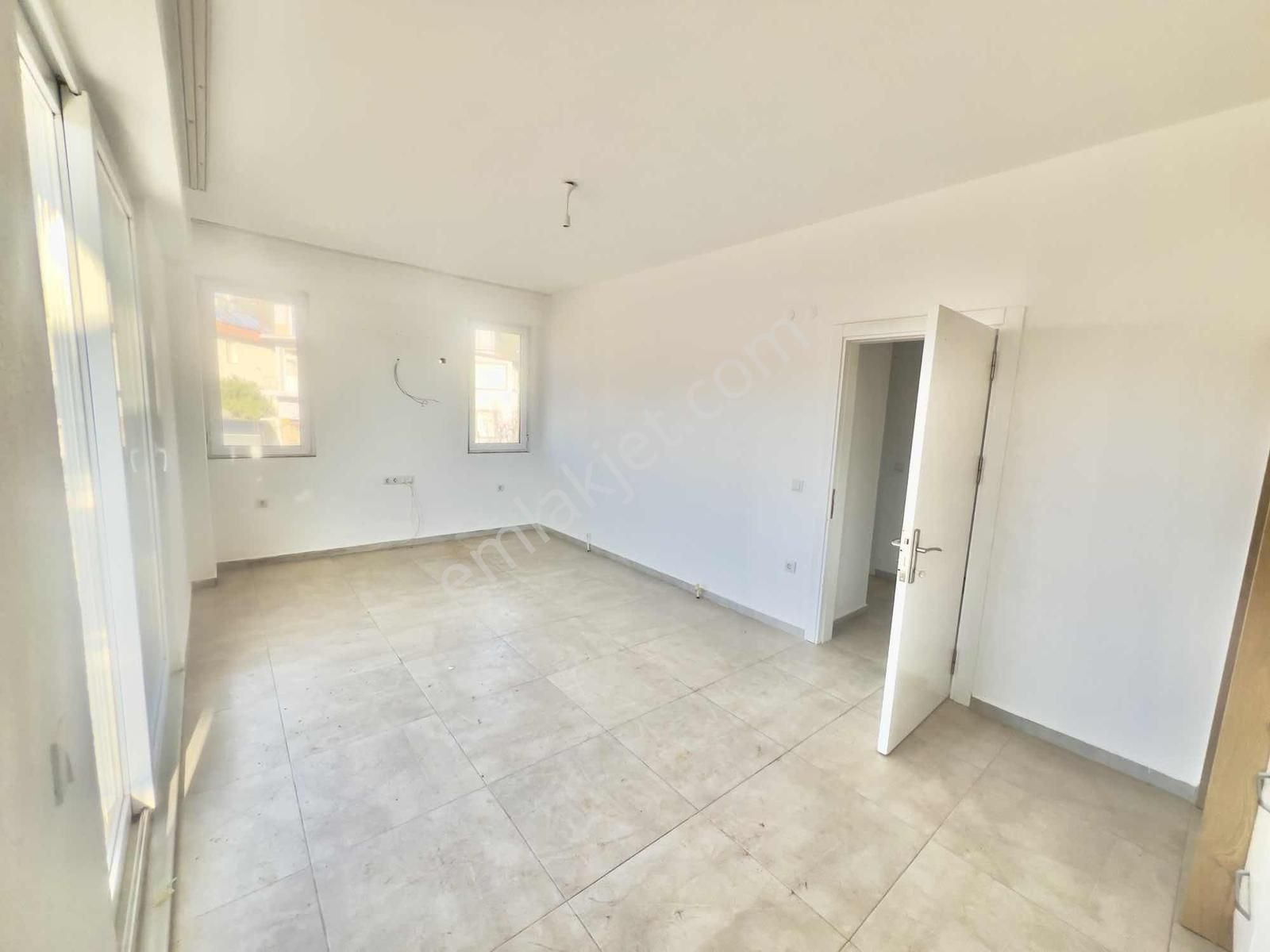 Kaş Çukurbağ Giriş Te 2+1 Üst Kat Daire Mega İnş. Eml. Ltd Şti - Görsel 15