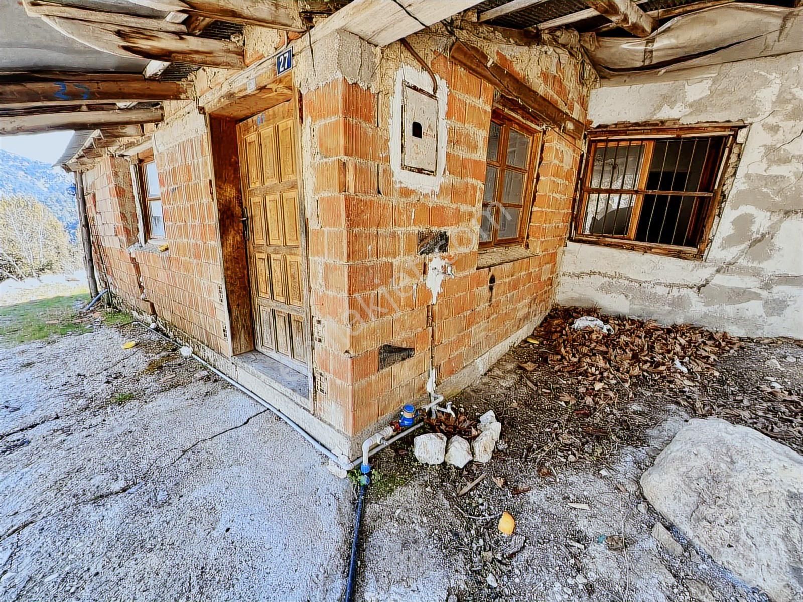 Kaş Ta Akarsuya Cepheli Sütleğen Beldibi Ev Ve 6.185 M2 Bahçe - Görsel 12