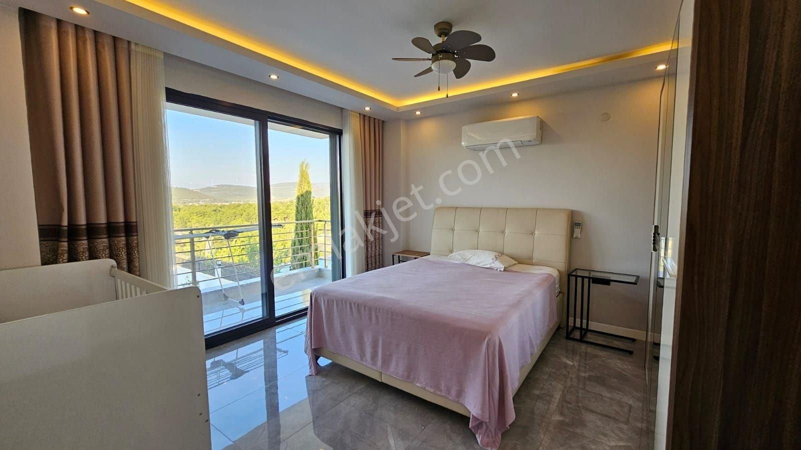 Didim Seyrantepede Ful Eşyalı 4+1 Müstakil Havuzlu Villa - Görsel 14