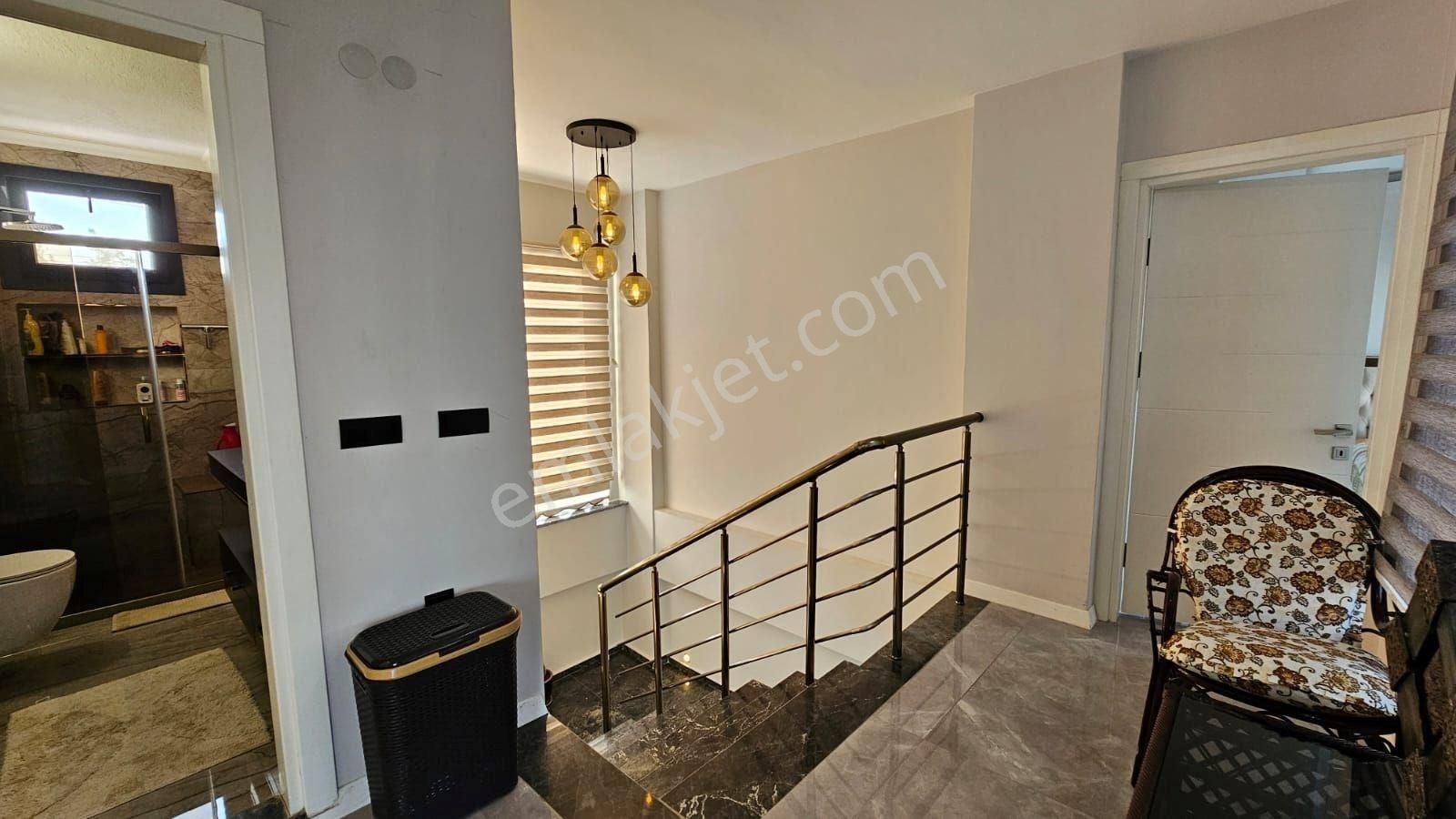 Didim Seyrantepede Ful Eşyalı 4+1 Müstakil Havuzlu Villa - Görsel 18