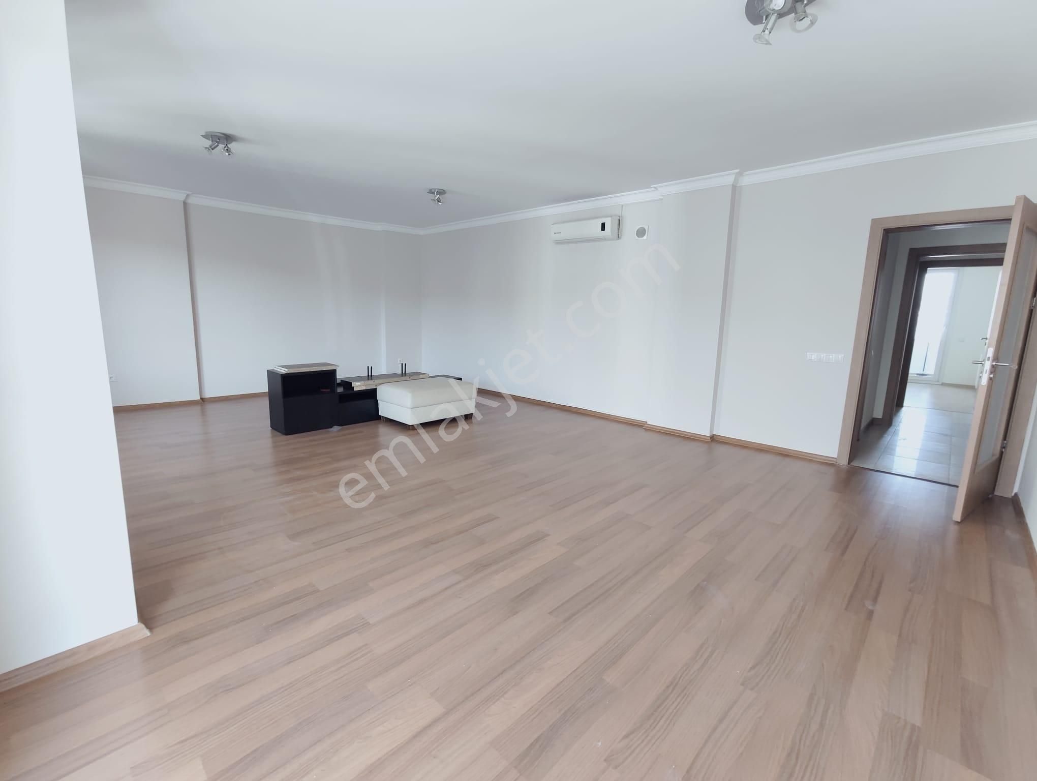 Saklıbahçe Evlerinde Kiralık 3+1 Geniş Daire - Görsel 3