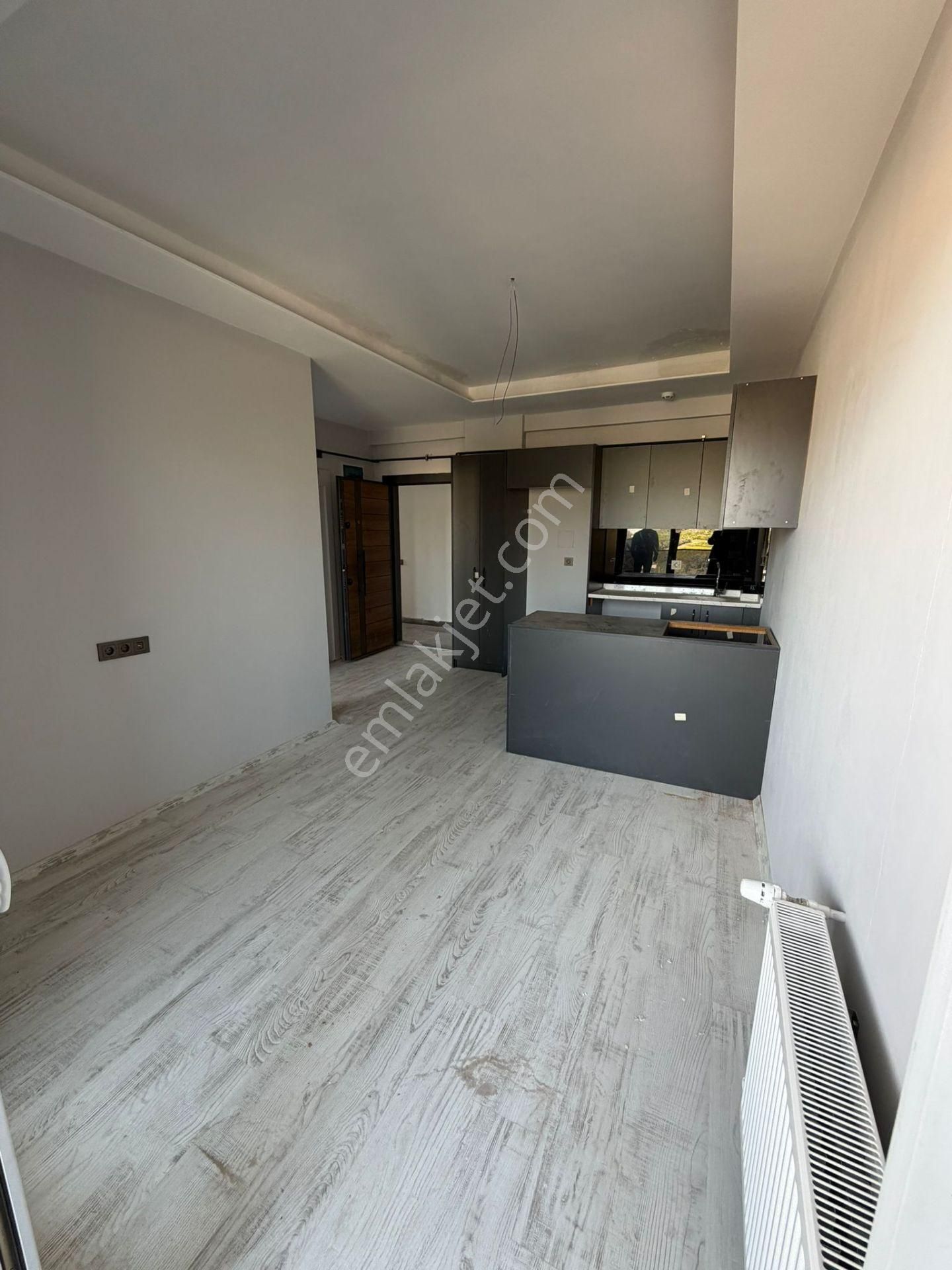 Mezitli Tece Cadde Üstü 1+1 Bagımsıs Balkon 55 M2 - Görsel 3