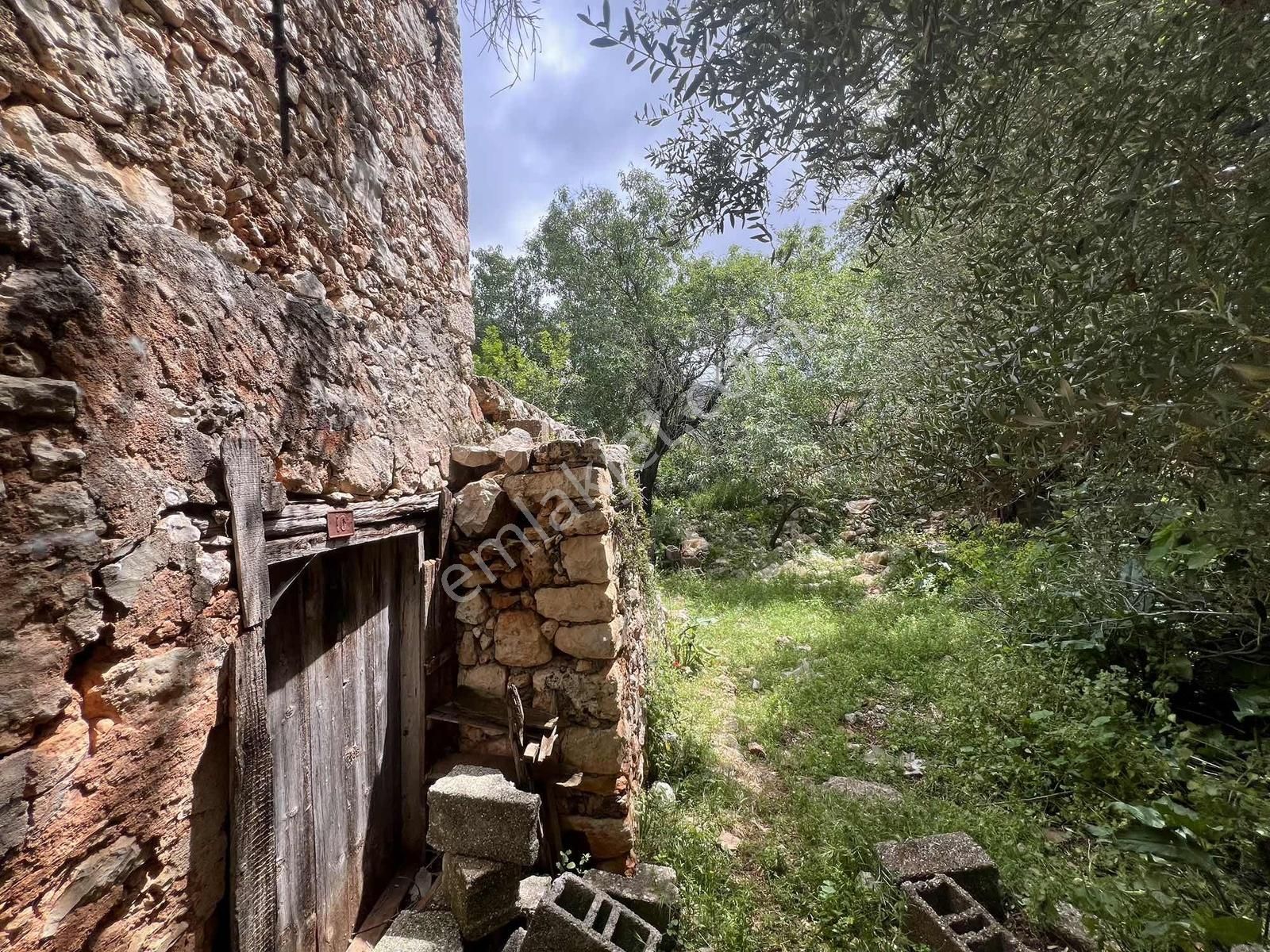 Kaş S.kılınçlı ( Kekova Bölgesi ) 2 Katlı Taş Ev Ve 660 M2 Bahçe - Görsel 15