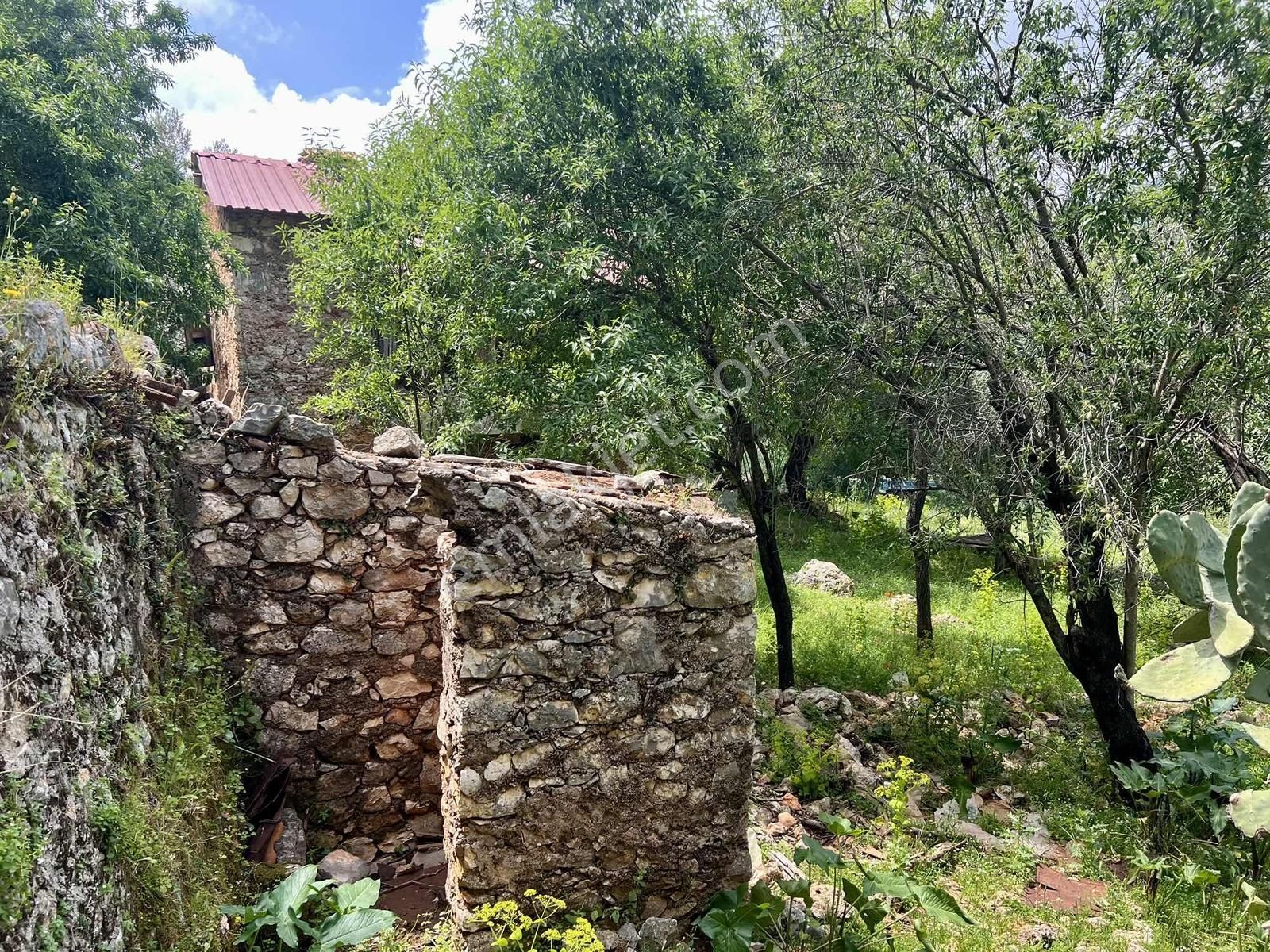 Kaş S.kılınçlı ( Kekova Bölgesi ) 2 Katlı Taş Ev Ve 660 M2 Bahçe - Görsel 4