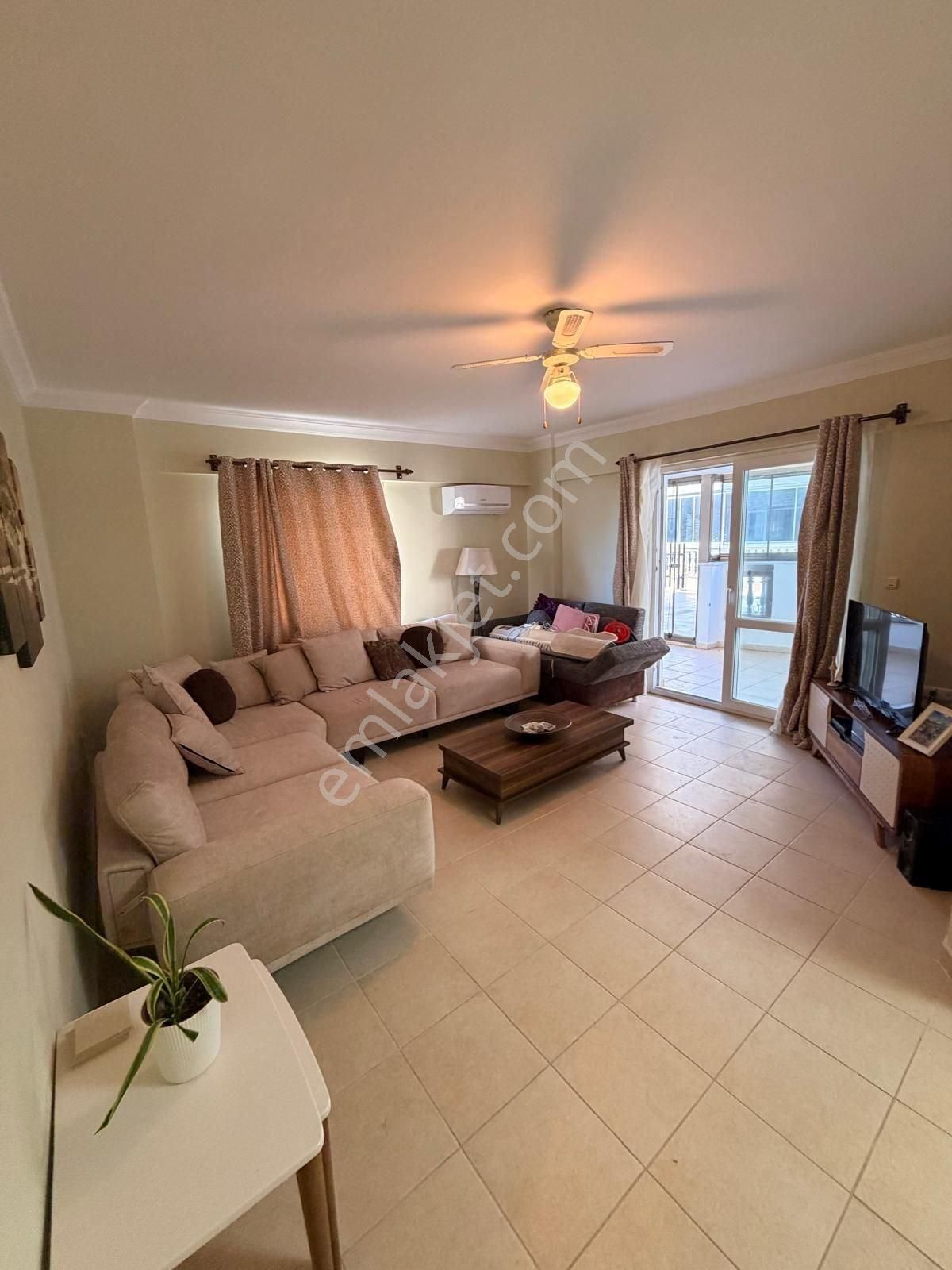 Site İçinde 3 Havuzlu, Eşyalı, Havuz Cepheli 2+1 Geniş Daire - Görsel 12