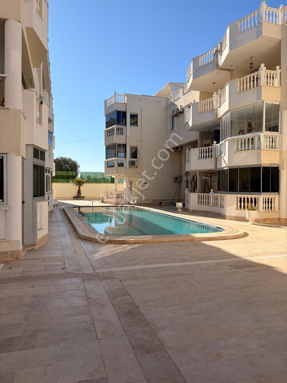 Site İçinde 3 Havuzlu, Eşyalı, Havuz Cepheli 2+1 Geniş Daire - Görsel 23