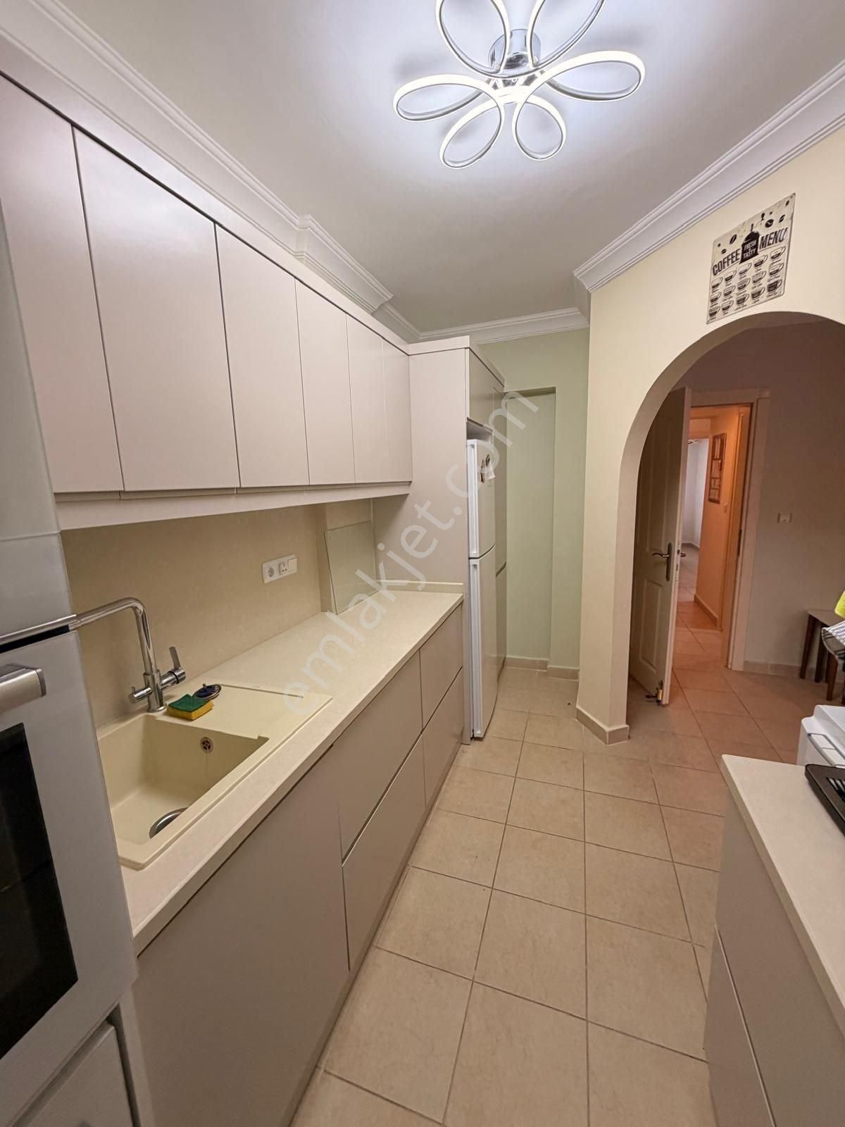 Site İçinde 3 Havuzlu, Eşyalı, Havuz Cepheli 2+1 Geniş Daire - Görsel 14