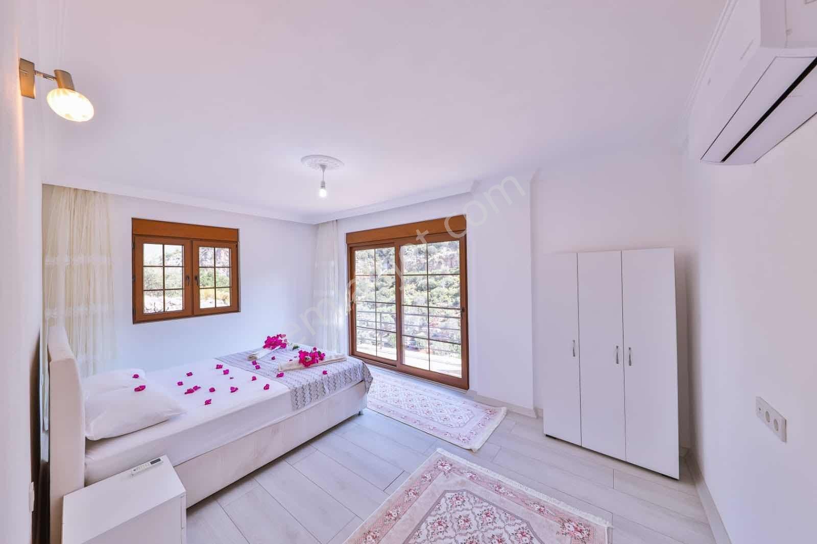 Kaş Mega Dan Büyükçakıl Plajın Da 2+1 Eşyalı Daire Uzun Dönem - Görsel 3