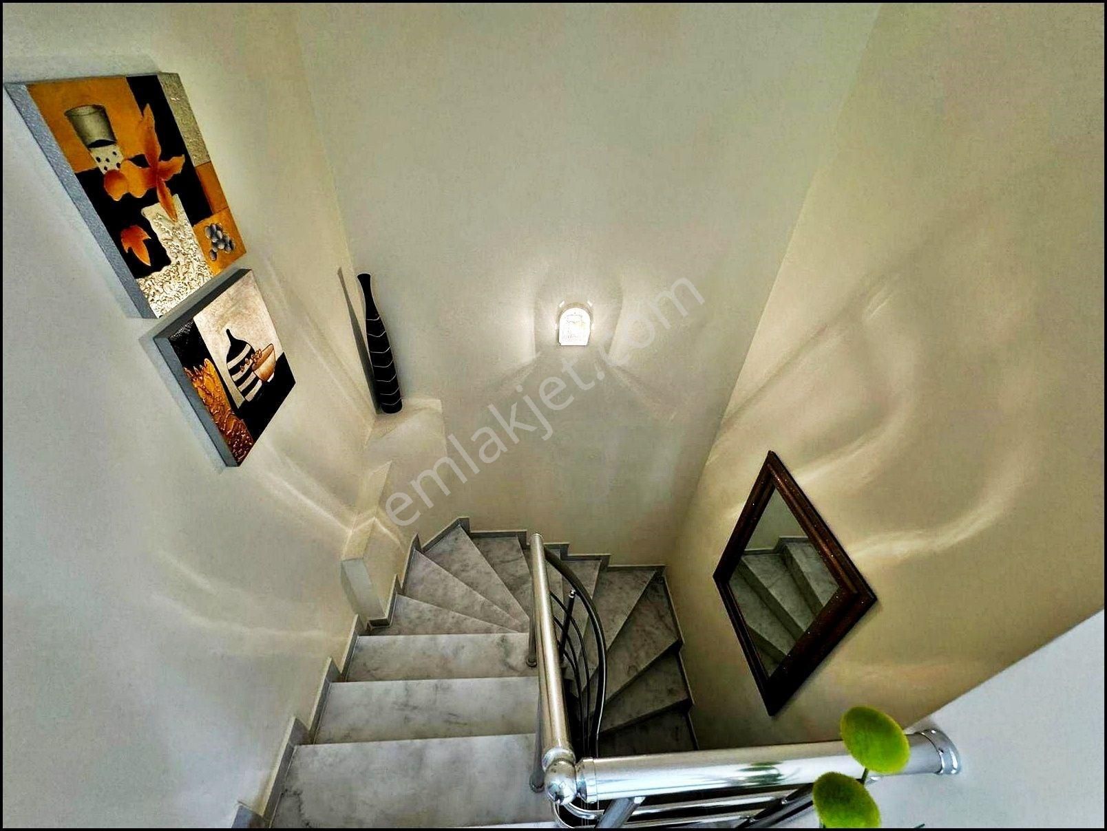 Didim Efeler Mahallesi’nde Havuzlu Site İçinde 4+1 Eşyalı Dubleks Daire - Görsel 24