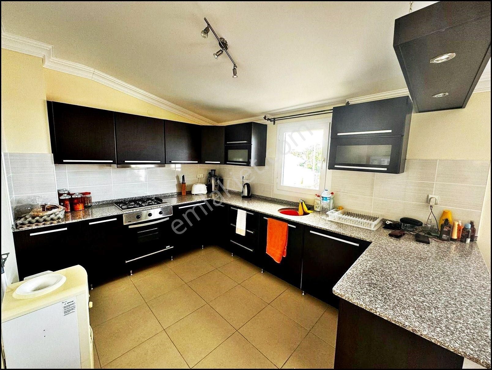 Didim Efeler Mahallesi’nde Havuzlu Site İçinde 4+1 Eşyalı Dubleks Daire - Görsel 10