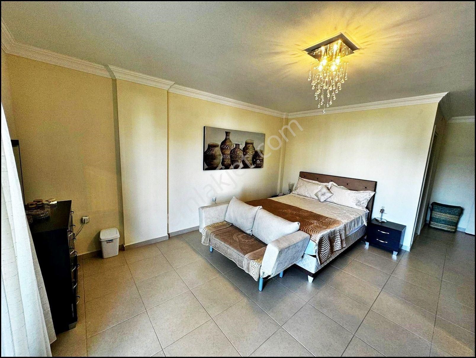 Didim Efeler Mahallesi’nde Havuzlu Site İçinde 4+1 Eşyalı Dubleks Daire - Görsel 11